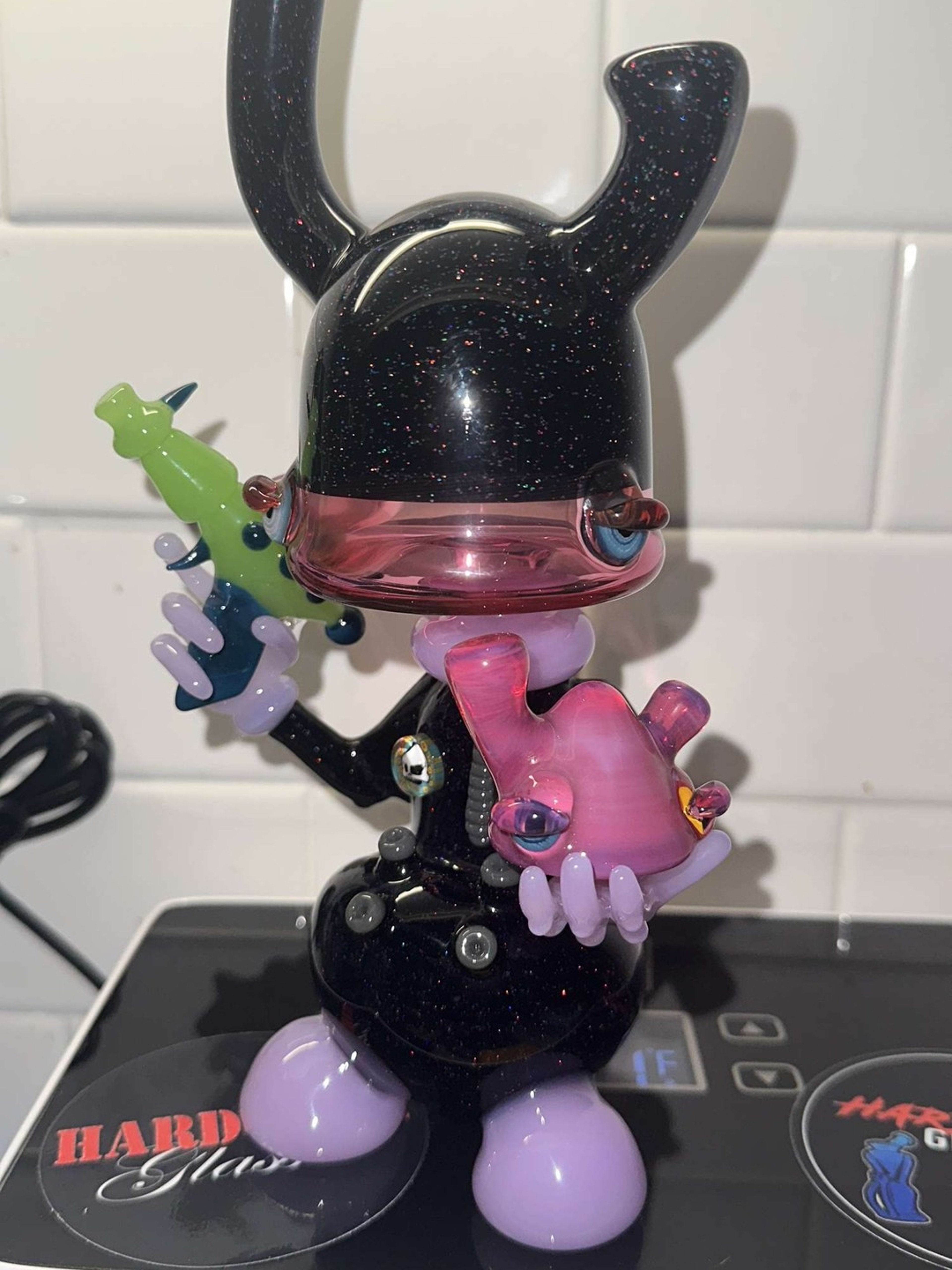 Lerk The World x Hendy Invader image 0