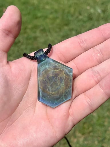 Preview pic of Beer glass slab pendy