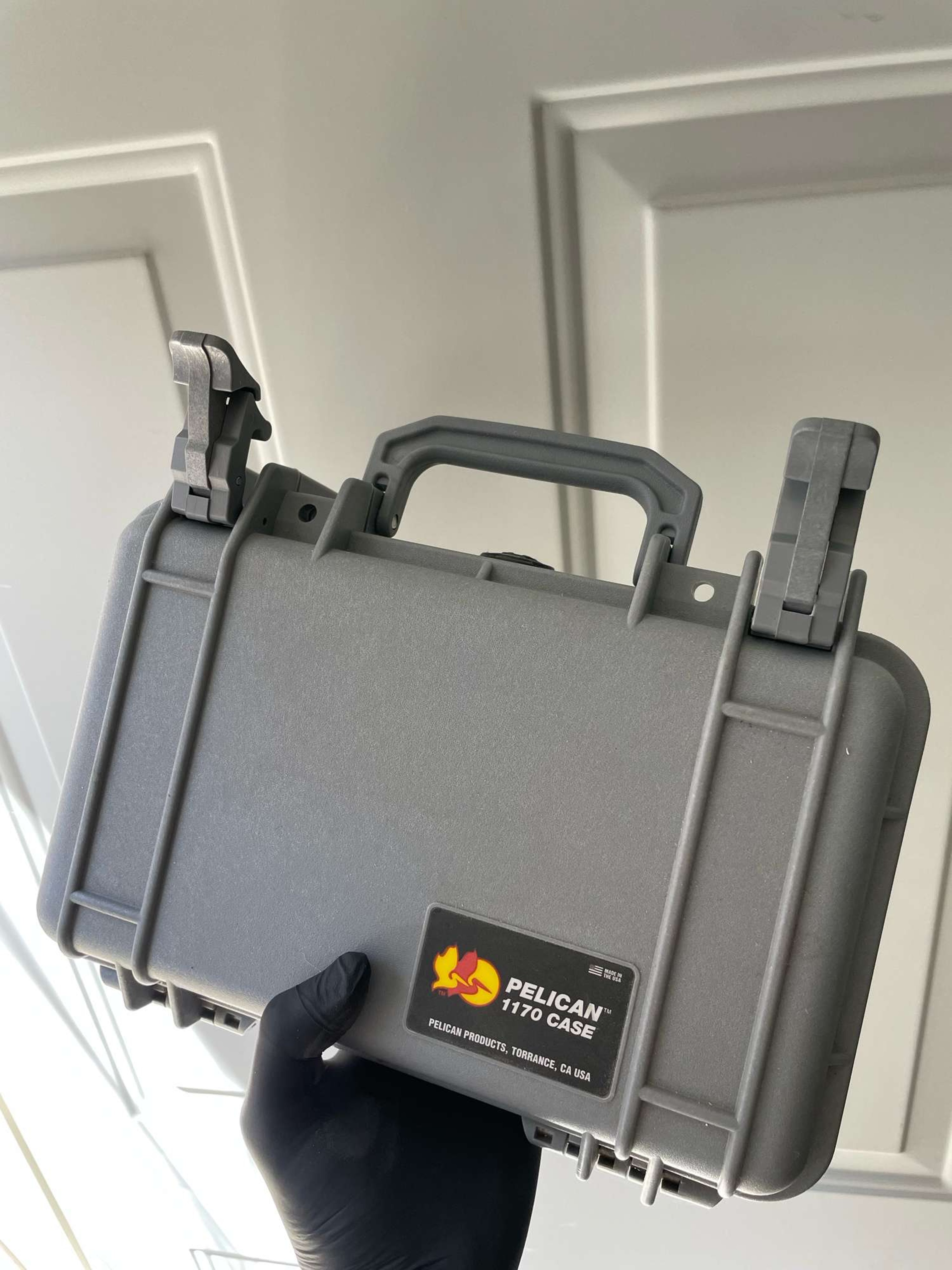 Pelican Case 1170 Grey image 0