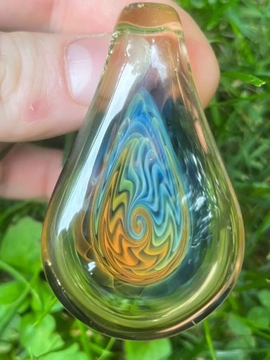 Preview pic of Hefe Glass Teardrop Pendant ‘17