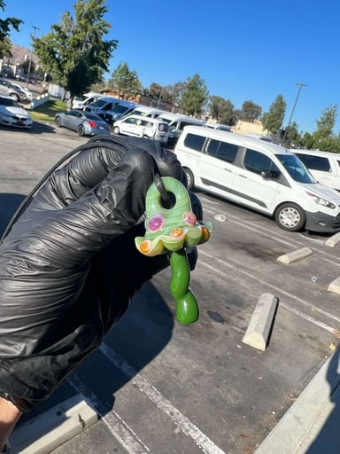 Preview pic of Green mushy pendy 