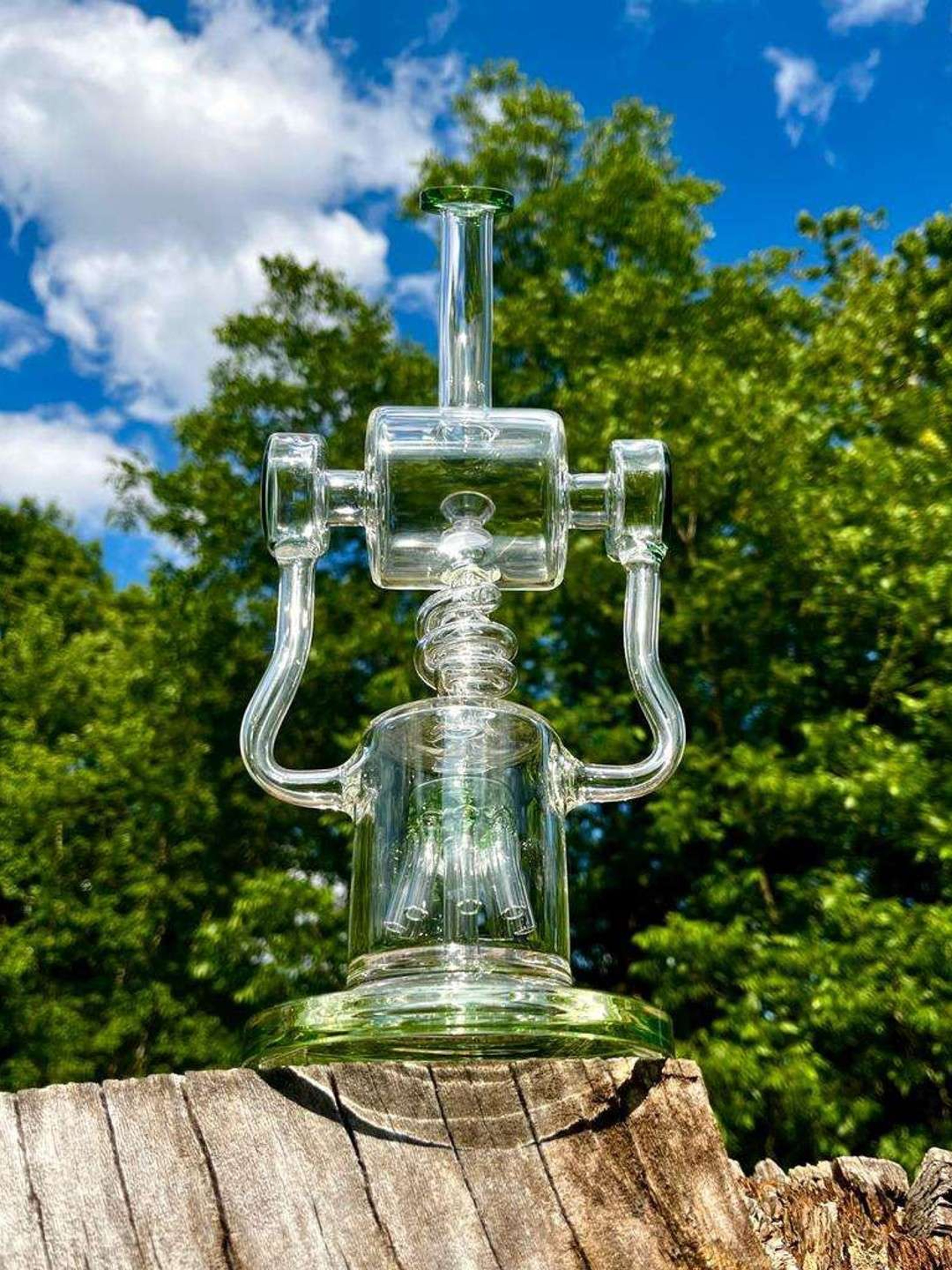 Preview pic of 13" Twisted Glass Recycler Rig