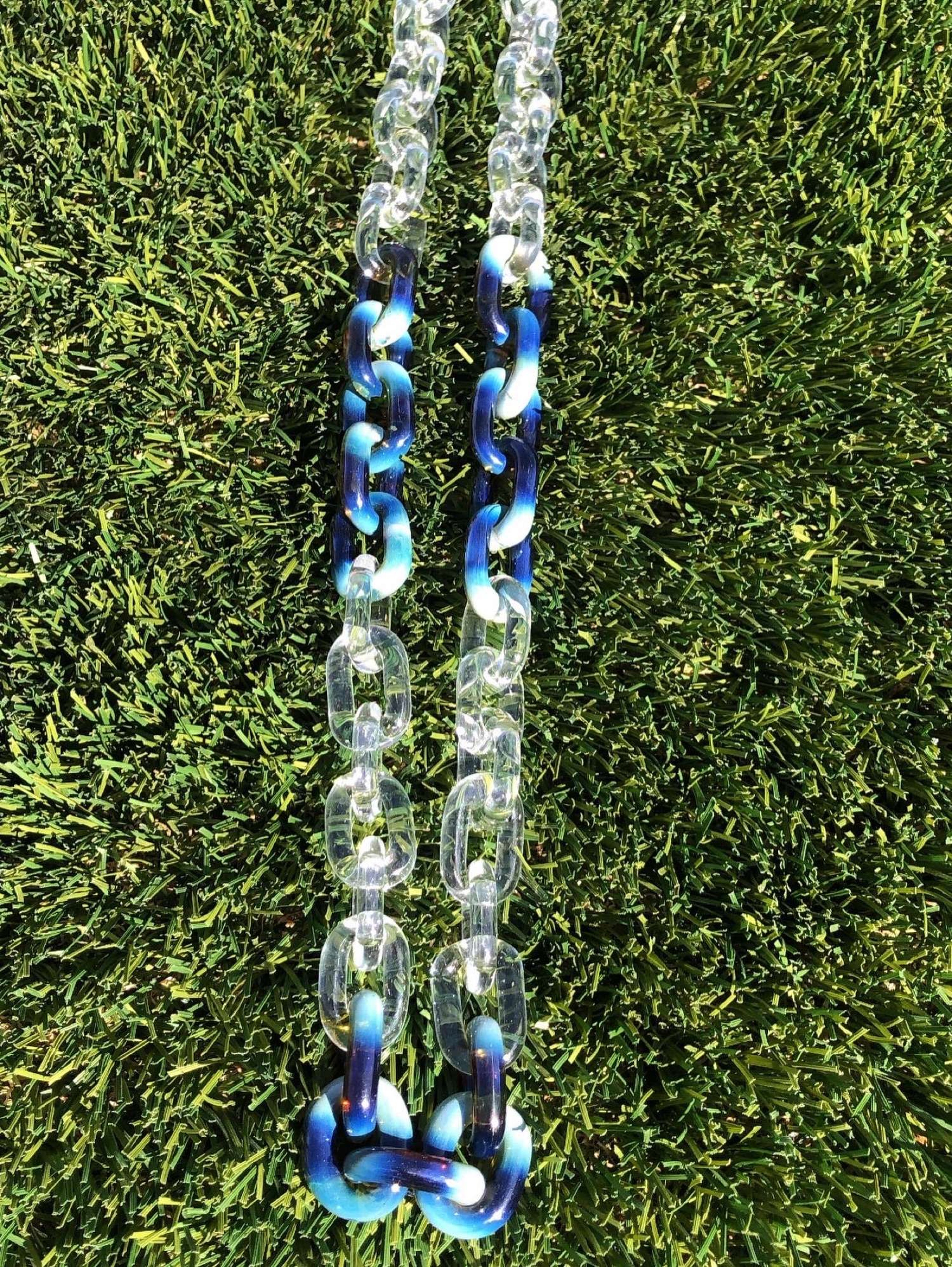 Preview pic of Glass chain 