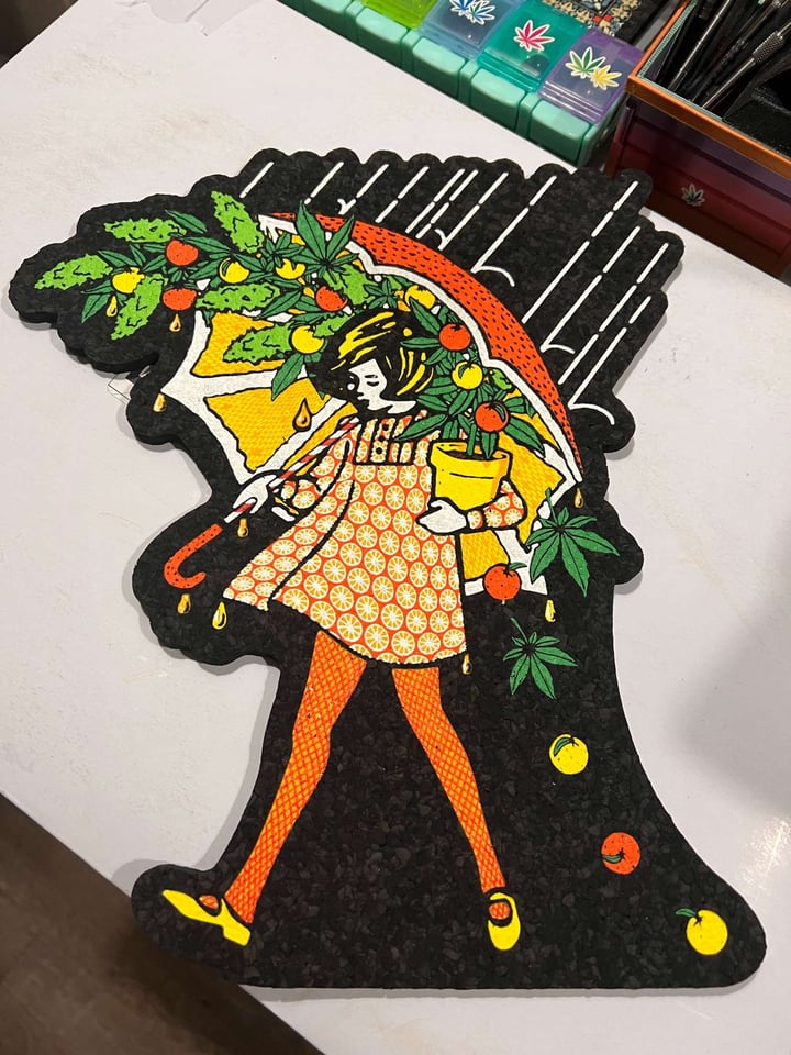 Slinger Citrus Terp Girl Moodmat Image