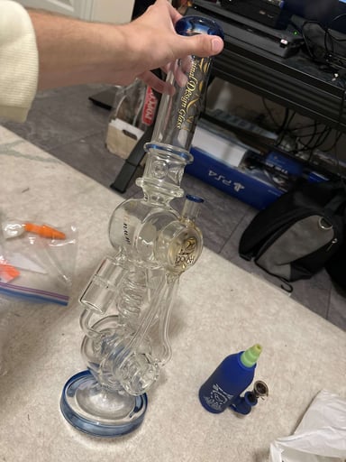 Preview pic of Lookah bong 