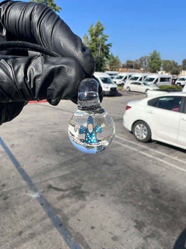 Preview pic of Keys Glass Pendy Clear