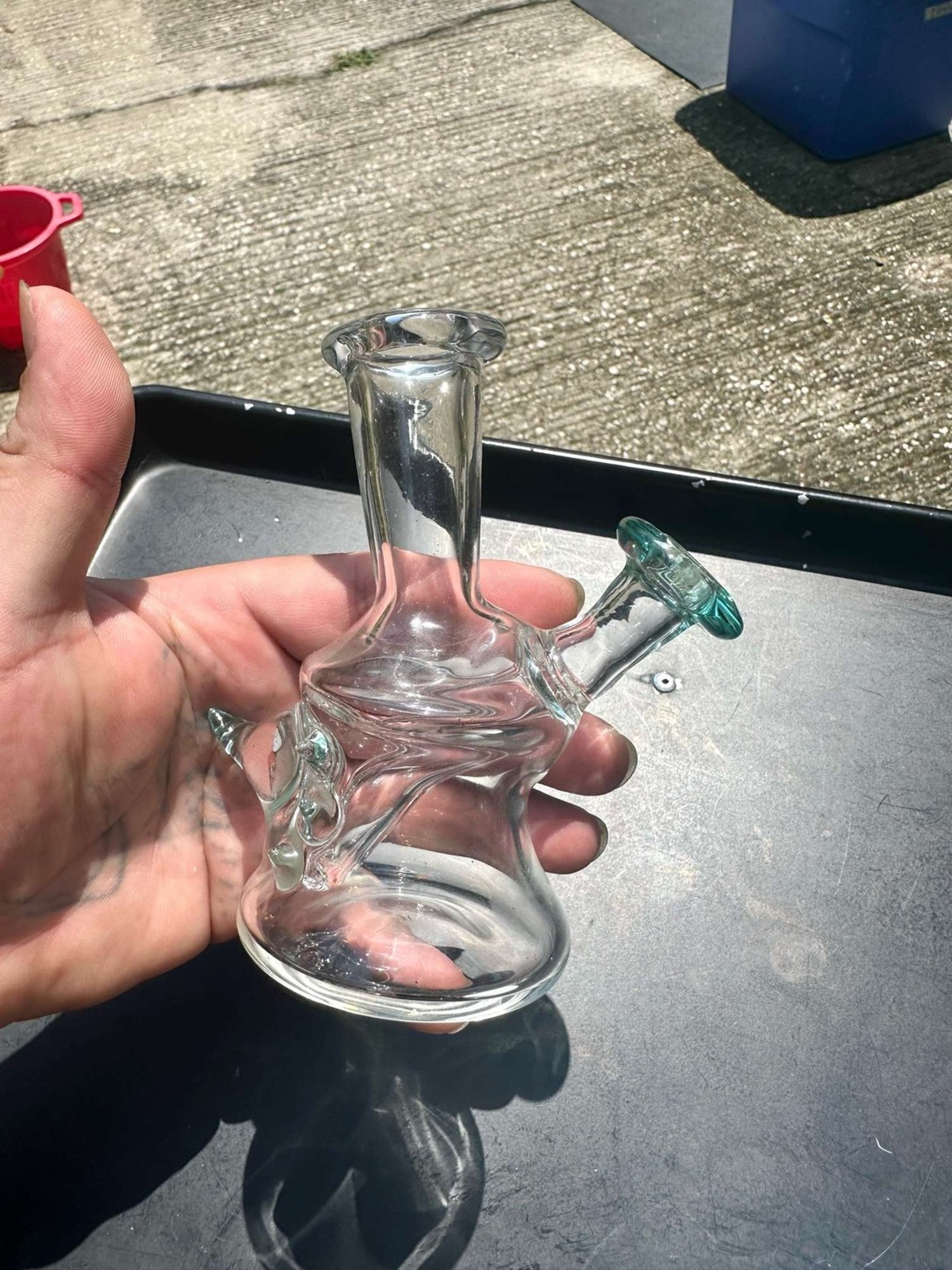 Preview pic of Skoeet glass mini cartman rig