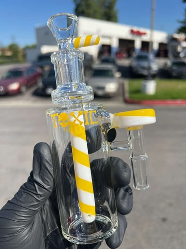 Preview pic of Toxic Yellow candy Ash Catcher with bowl set