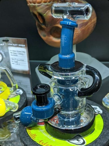 Preview pic of Evol Empire Vertical pocket Eclipse