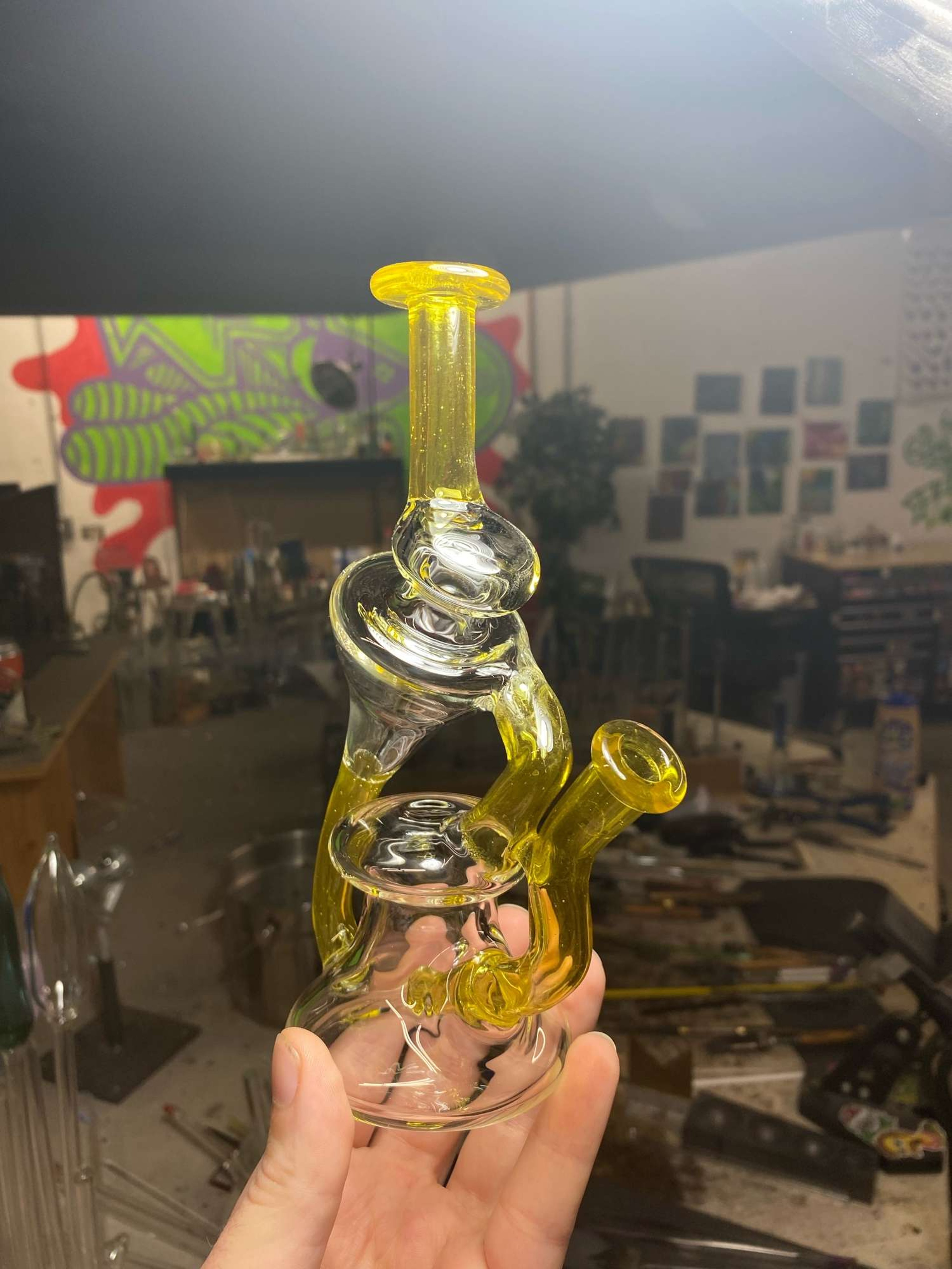 Preview pic of Pineapple juice laid back recycler 