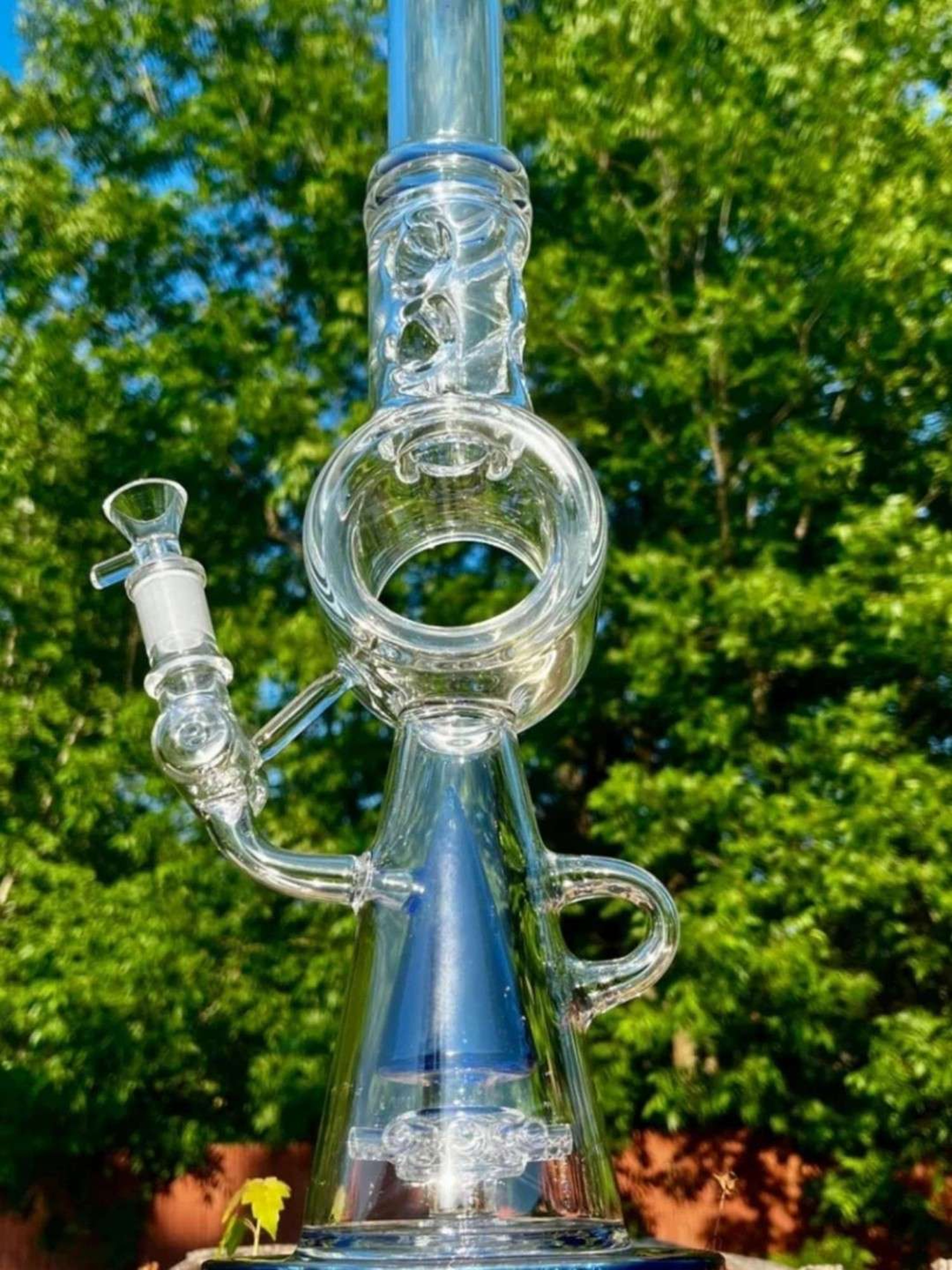 Preview pic of 18" Donut Perc Glass Bong