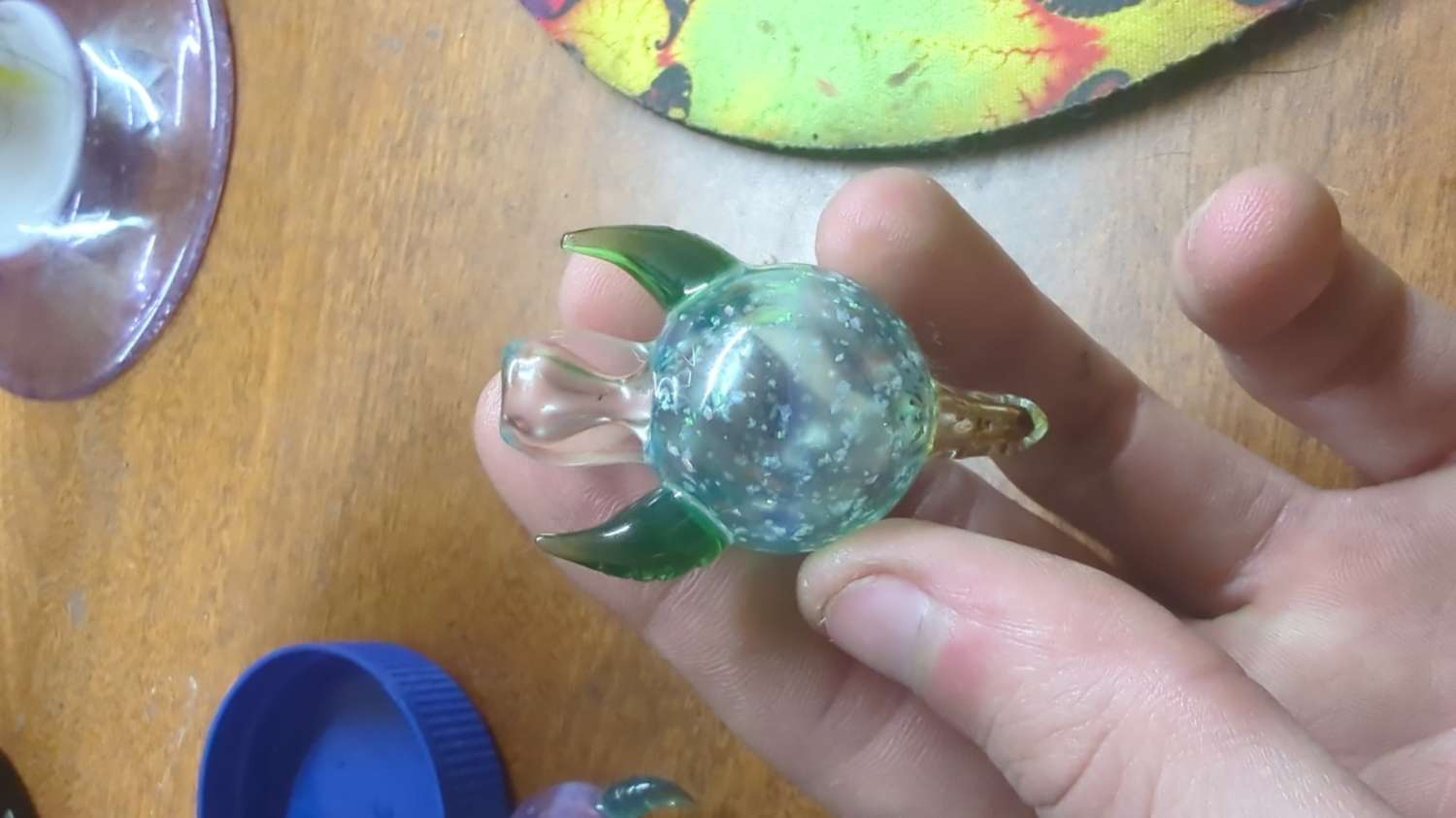 Preview pic of Nuz glass cap 