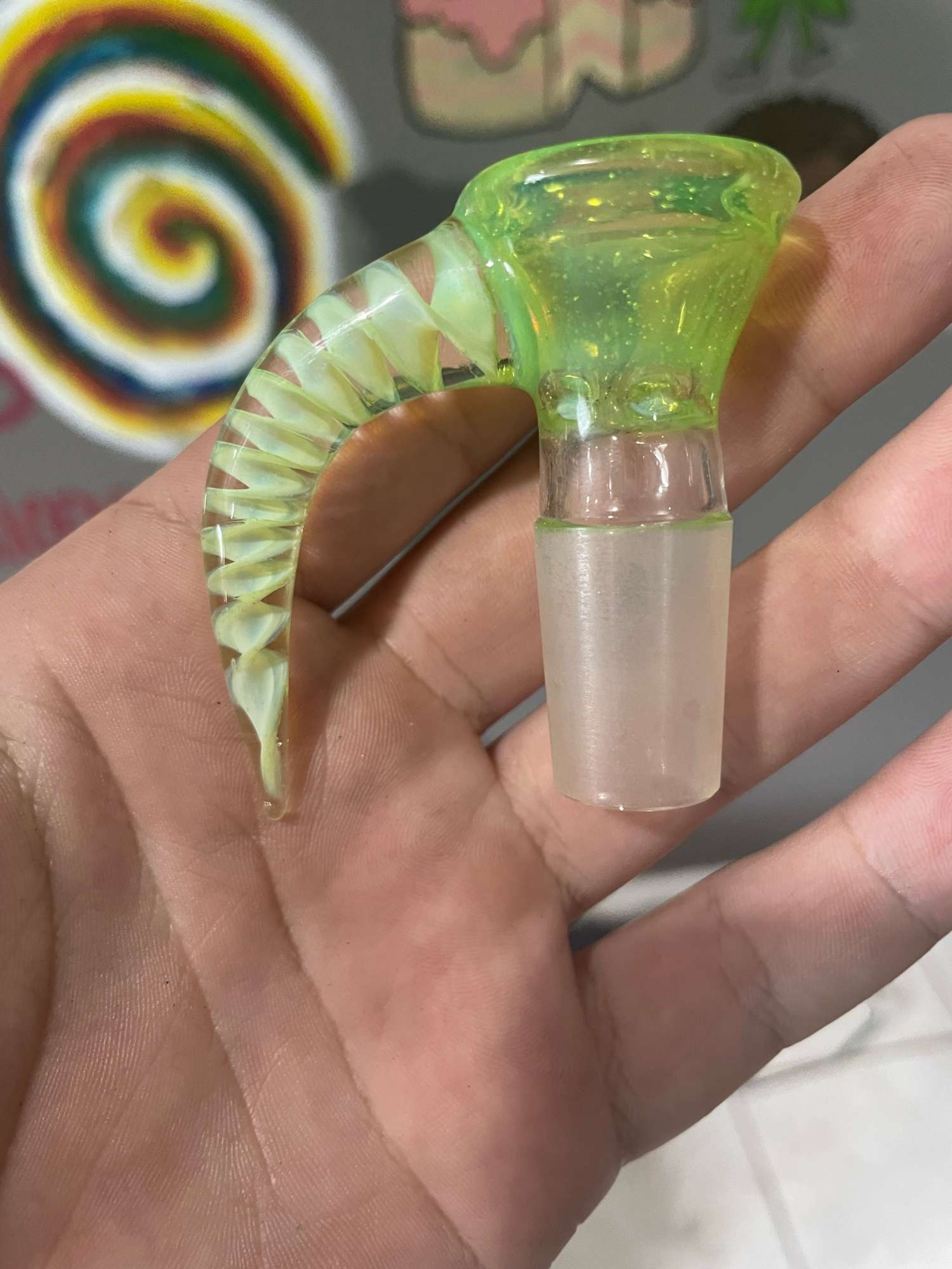 2k glass art 18 mm hook slide image 0