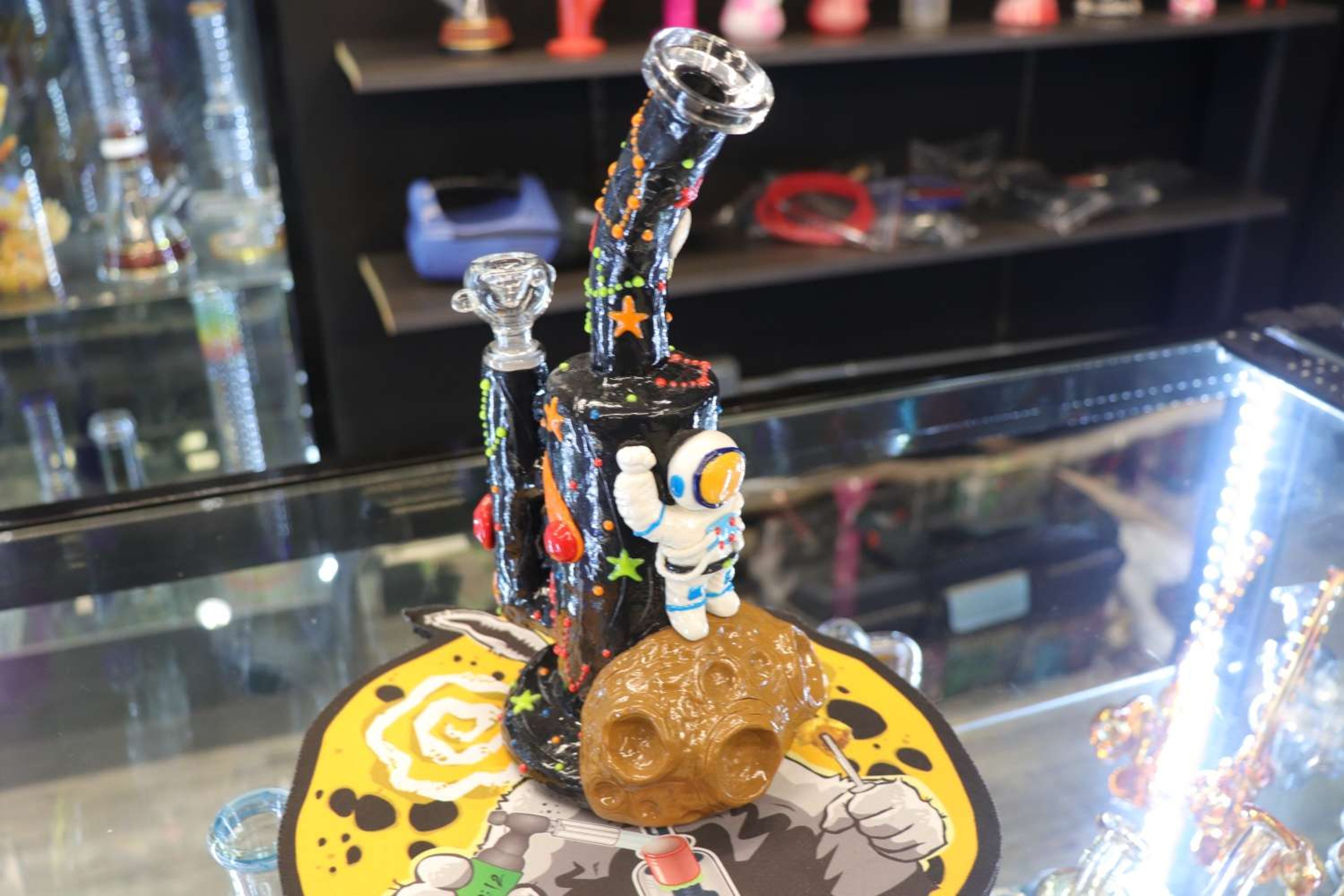🚀Astronaut Glass Bong - 🔥25% OFF🔥 image 0