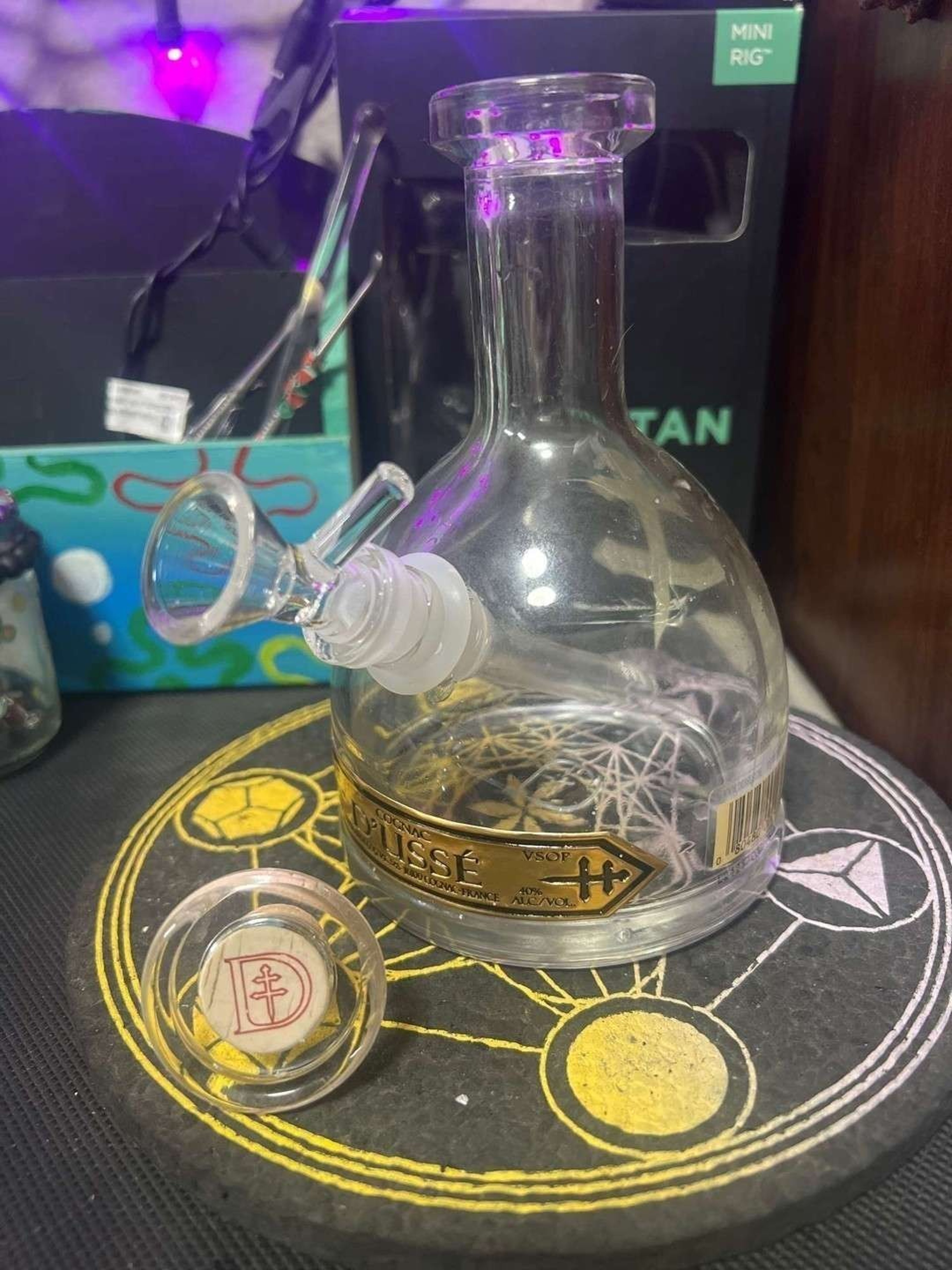 D’USSÉ® V.S.O.P Cognac 375ml - Bong/rig image 0