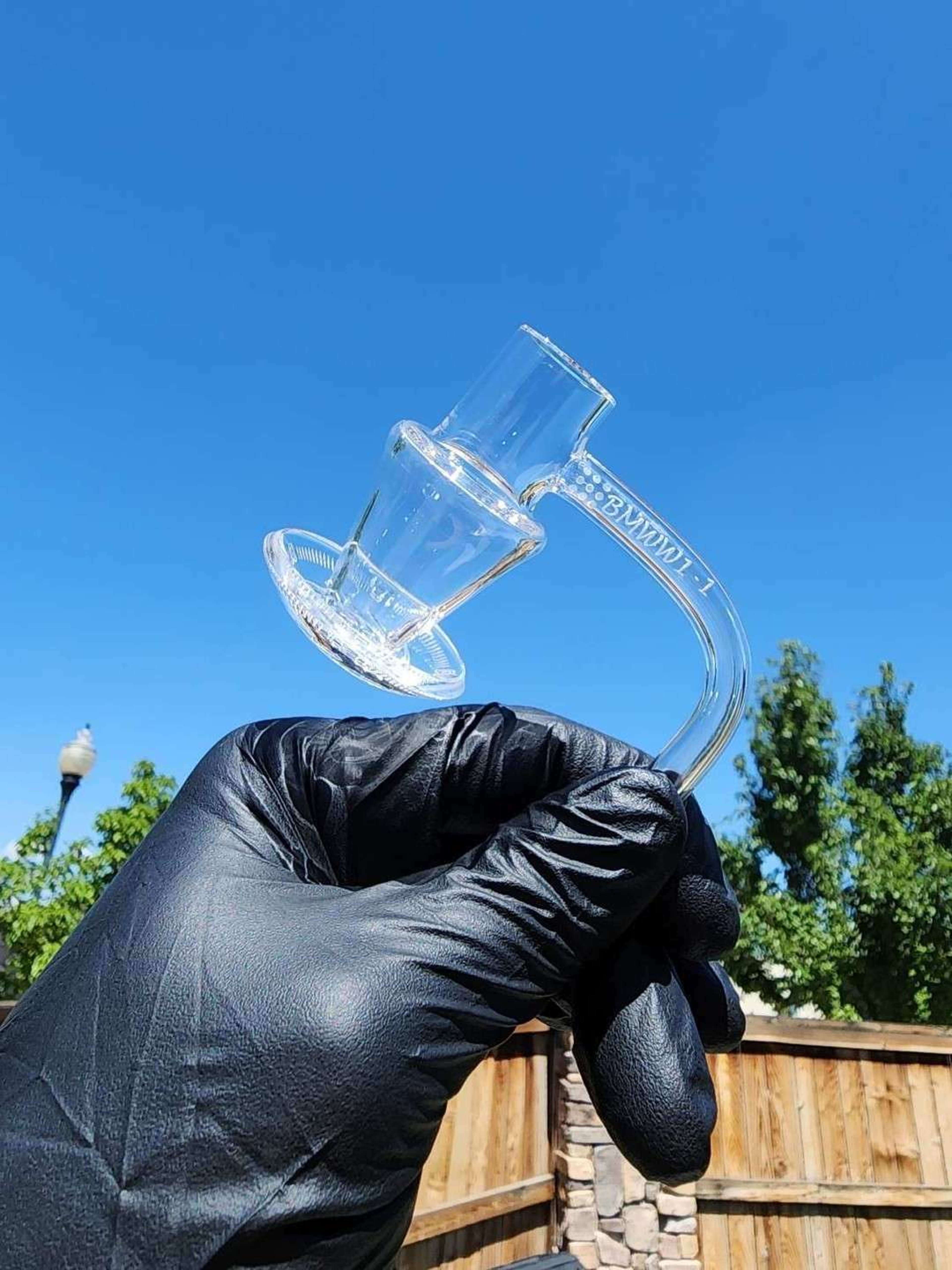 Preview pic of Black Market Glass Wishing Well 10mm