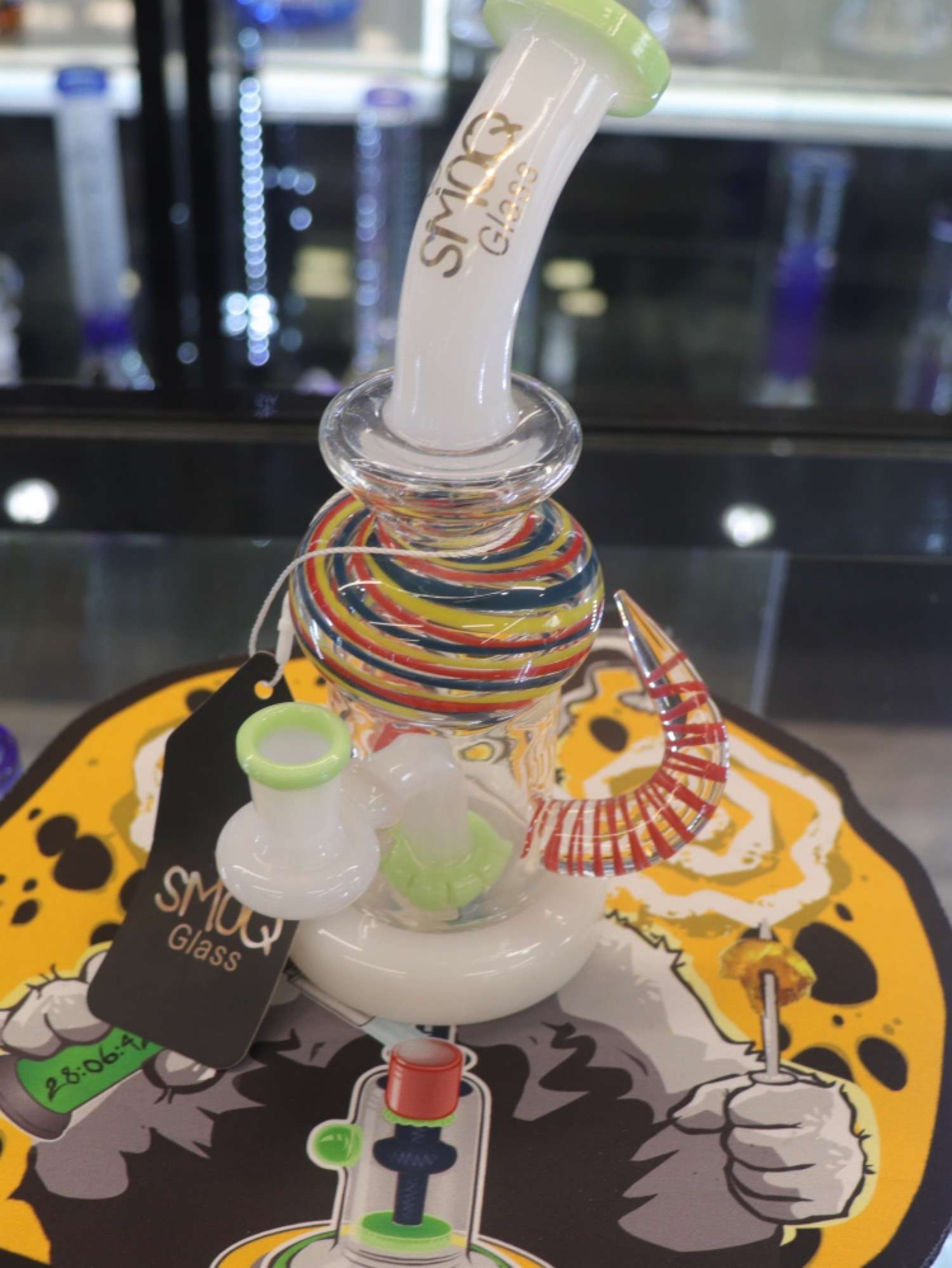 Preview pic of Smoq Glass Horn Bong 🔥25%OFF🔥
