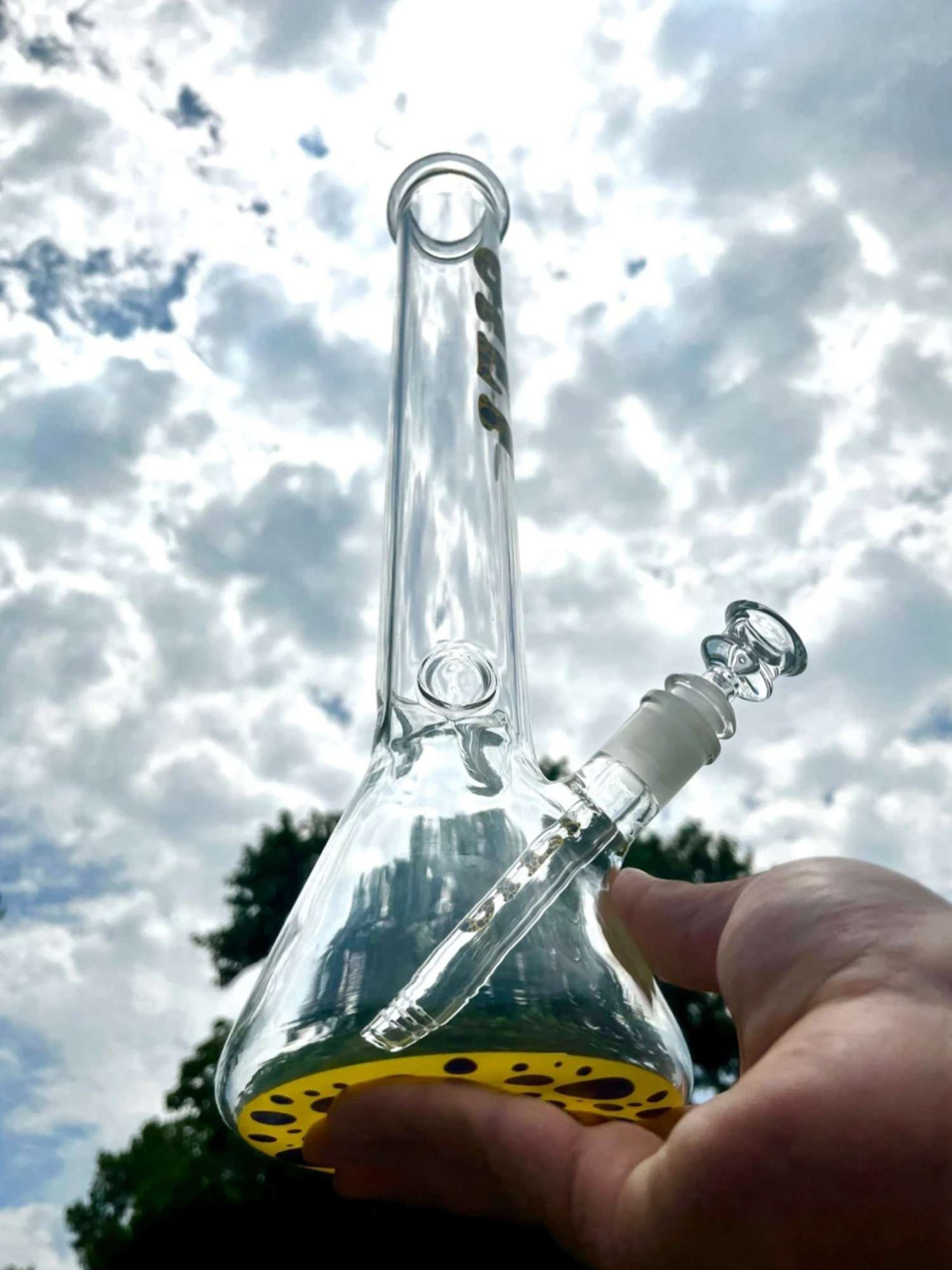 Preview pic of Beaker Bong