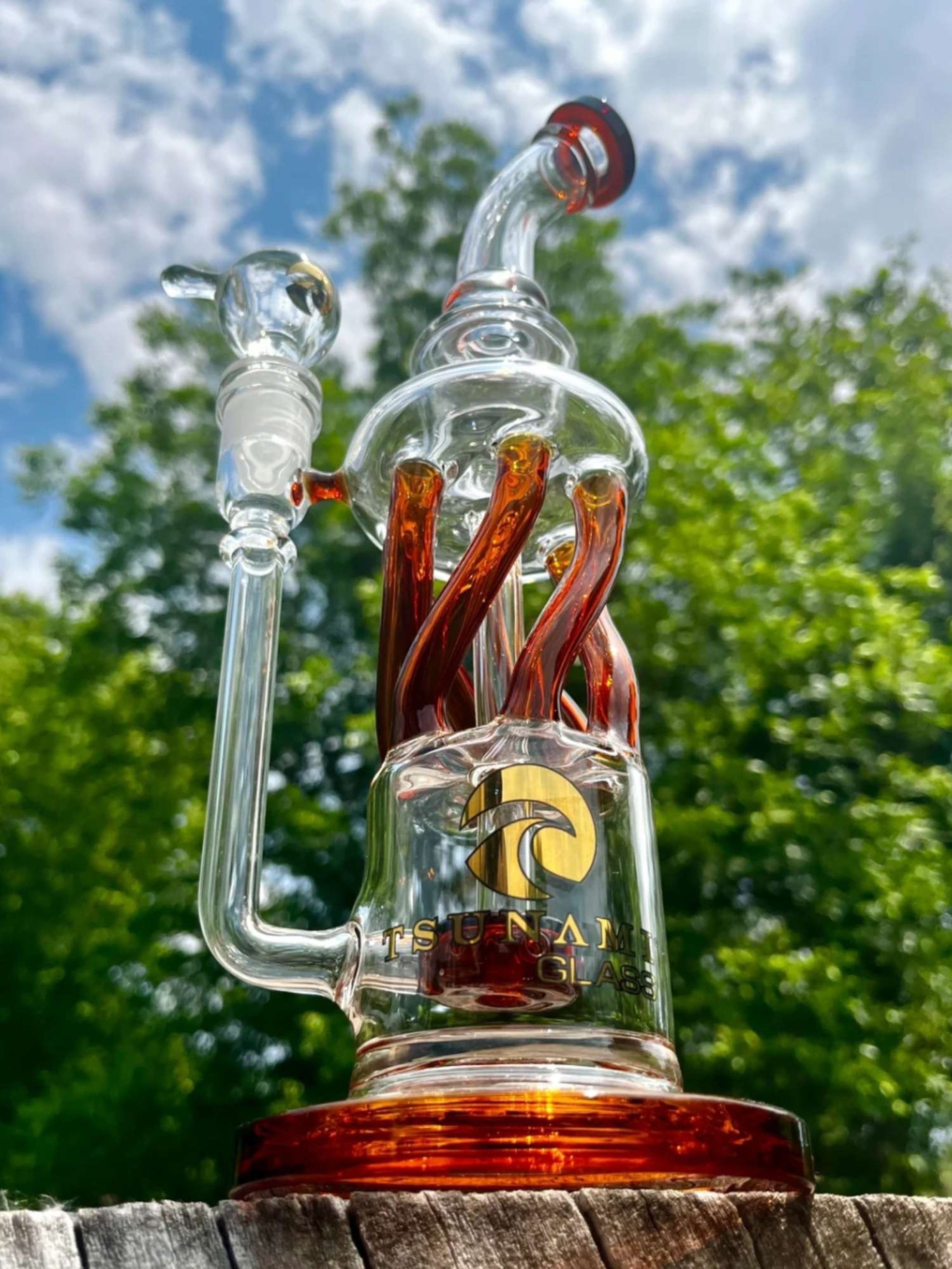 12" Tsunami Glass Twisted Showerhead Recycler image 0