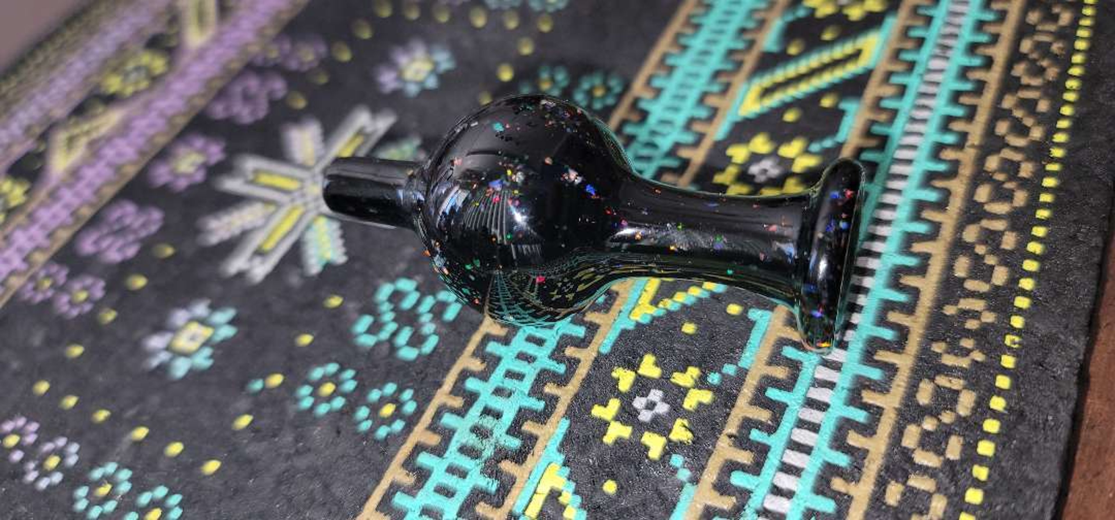 Crushed opal carb cap over jet black image 0