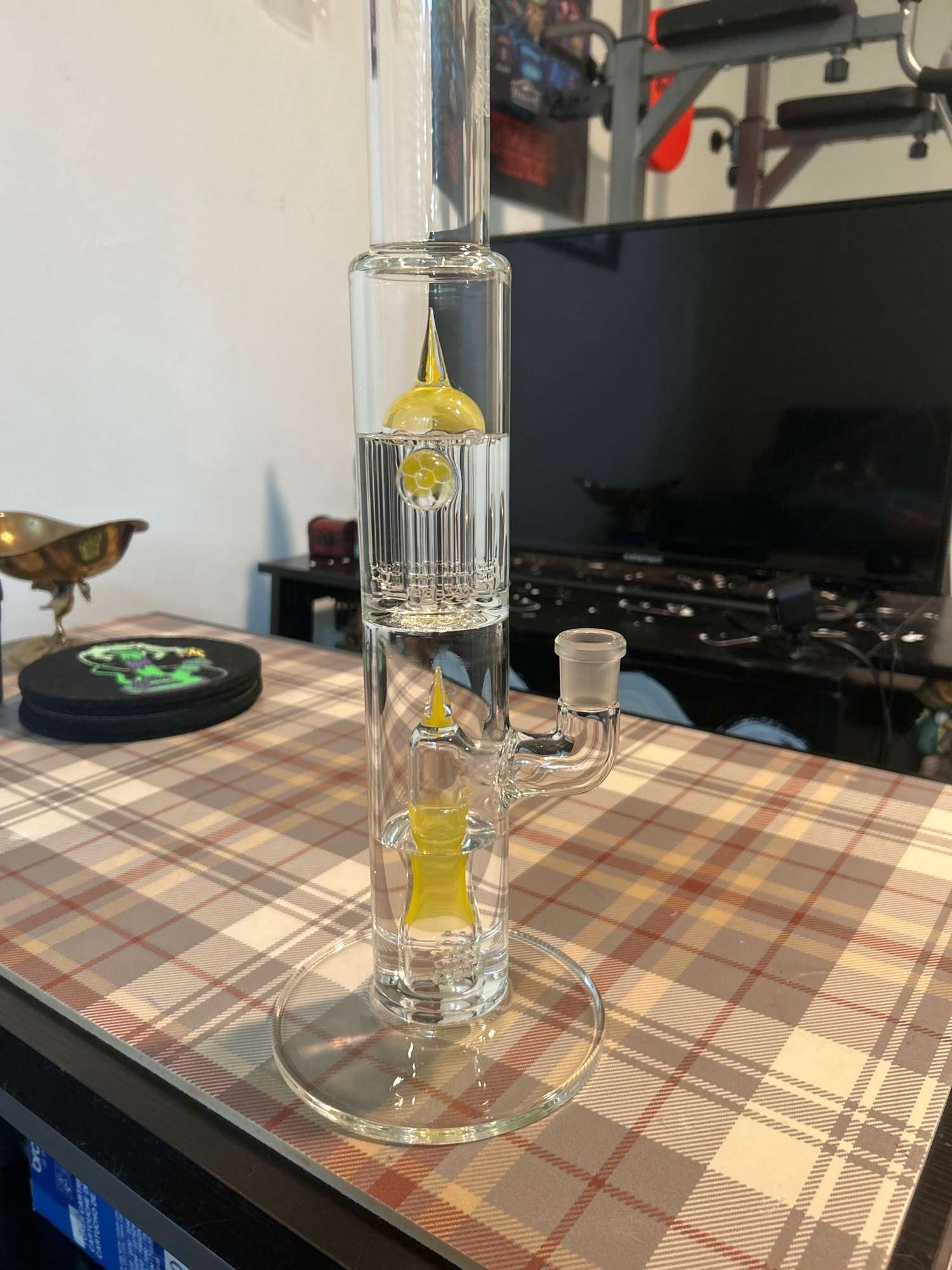 Ghost over hella yella 180-8 with uv Millie image 0