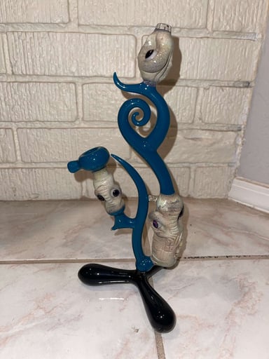 Preview pic of Ryno standing Dry Pipe