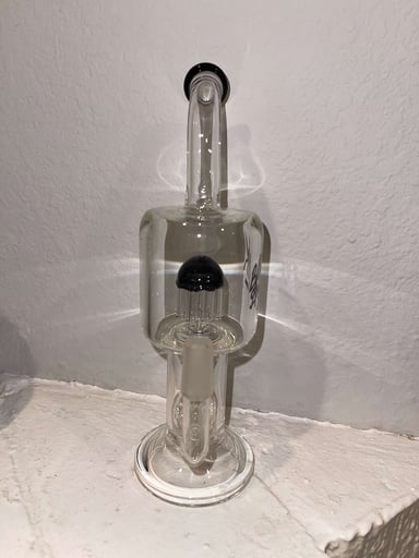 Preview pic of Banks Glass 