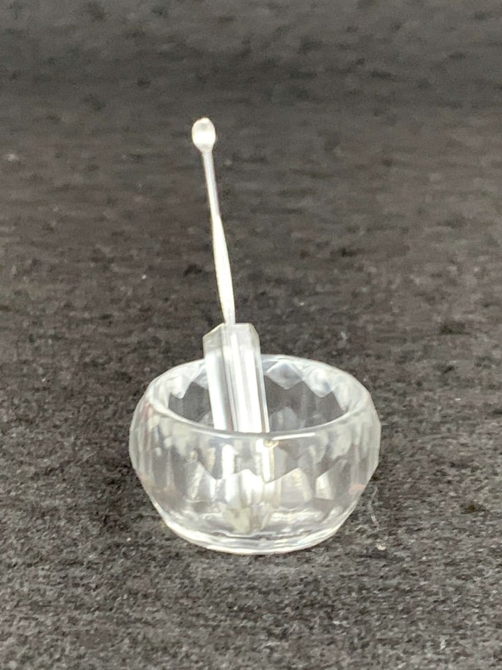 Clear resin tool + dish