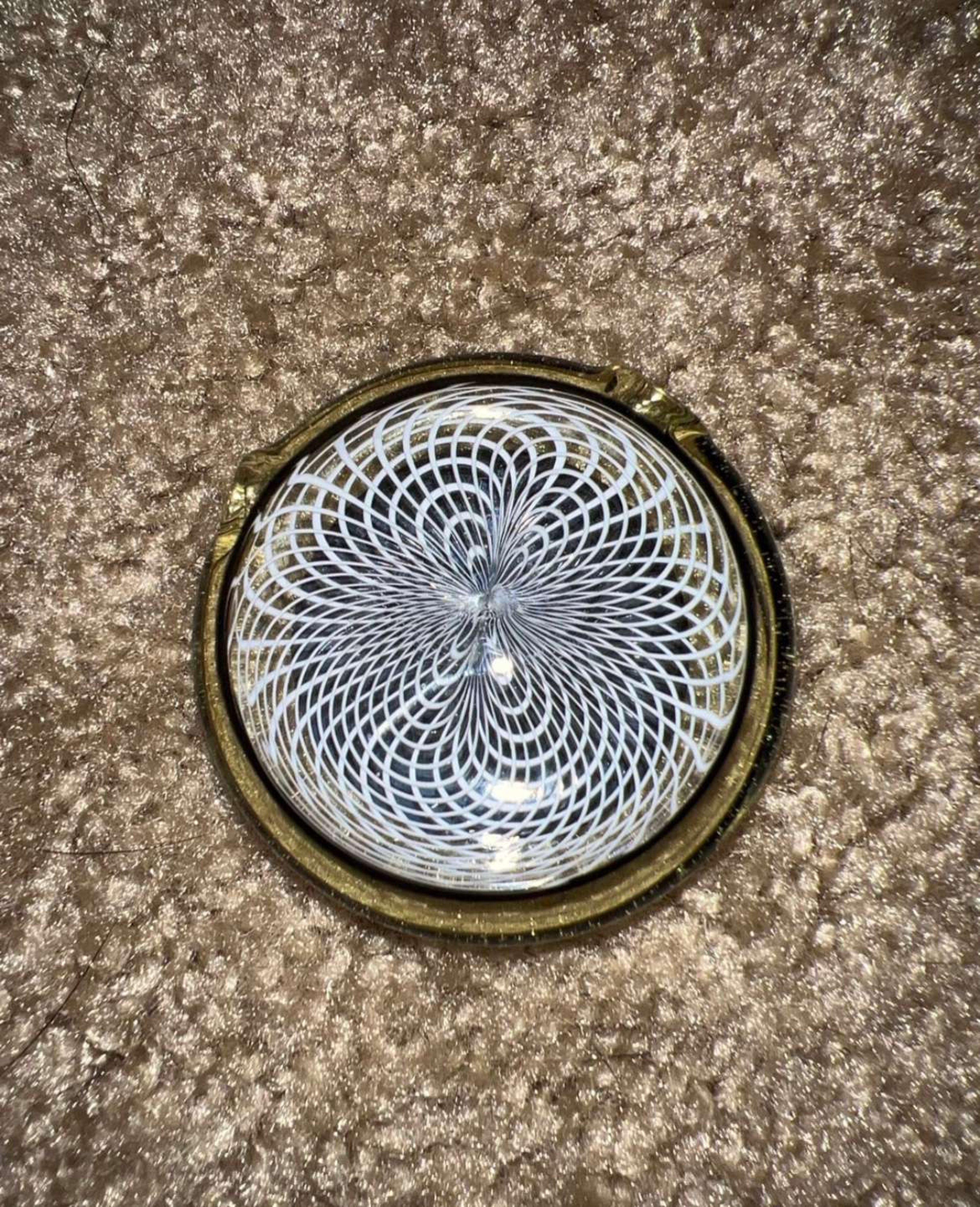 Dok Glass Serum pendant image 0