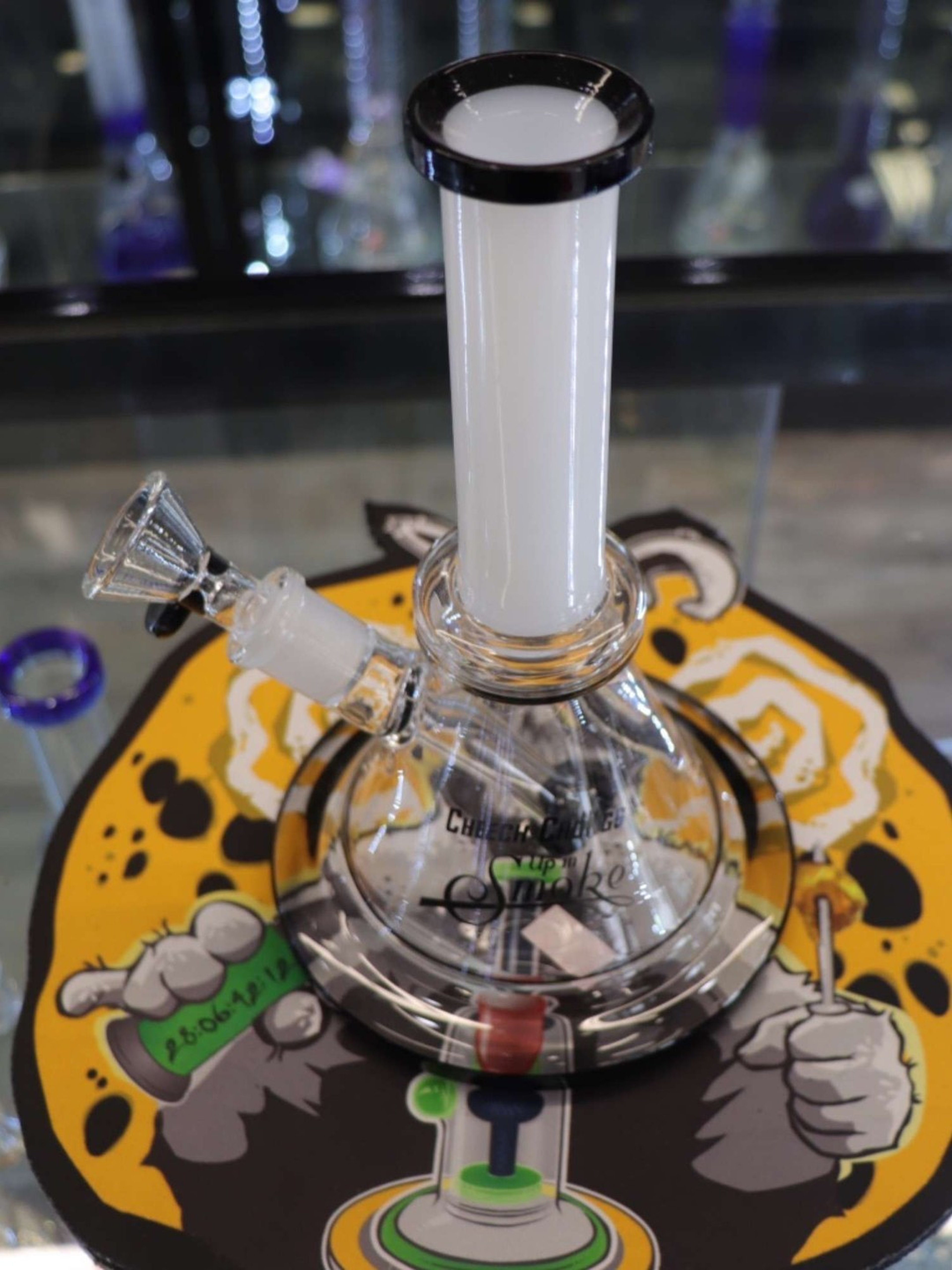 Cheech & Chong “Up In Smoke” Glass Bong 🔥25%OFF🔥 image 0