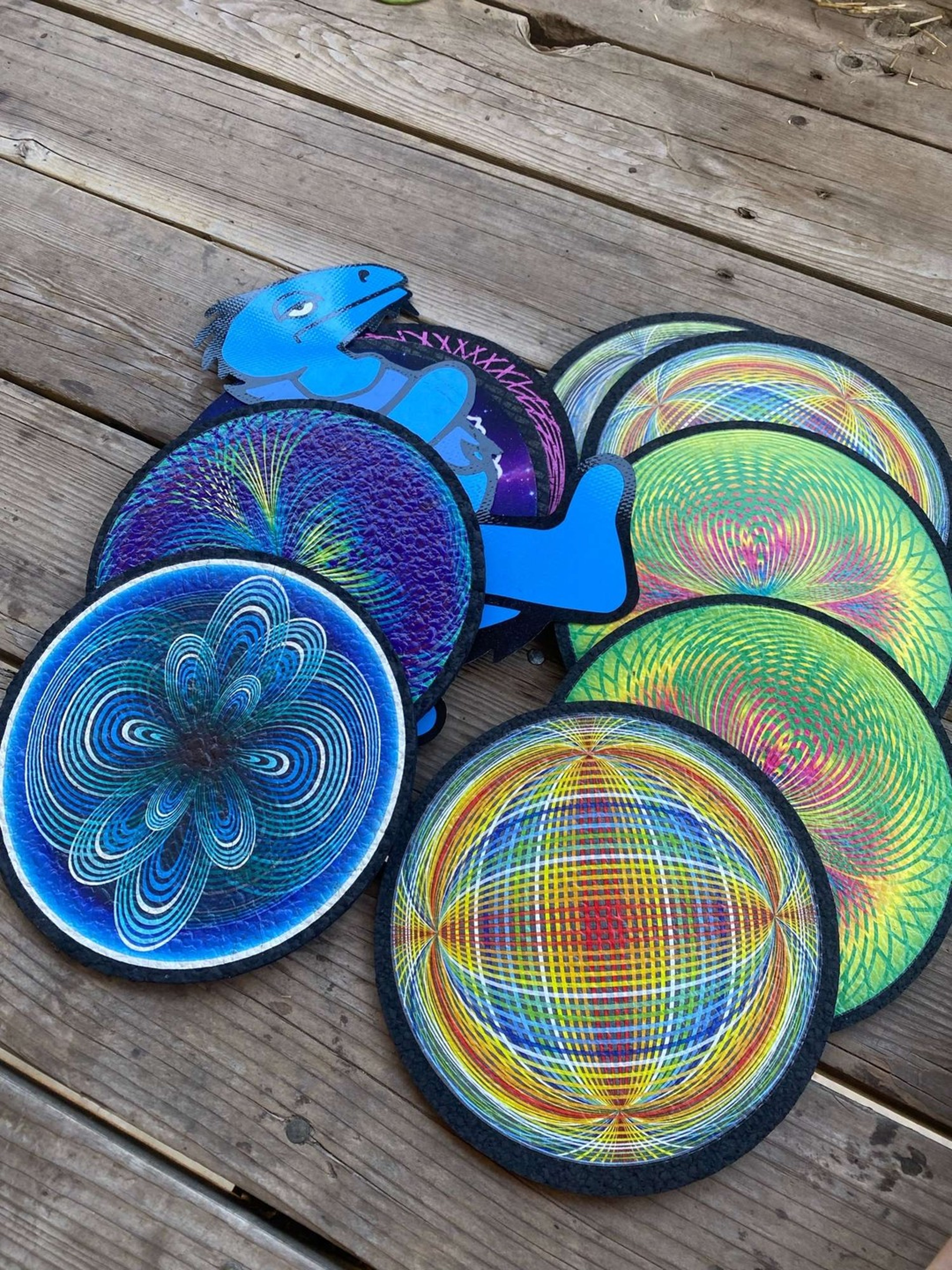 Assorted mats image 0