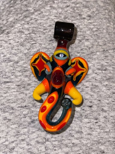 Preview pic of Ganesh pendant Creep Glass 
