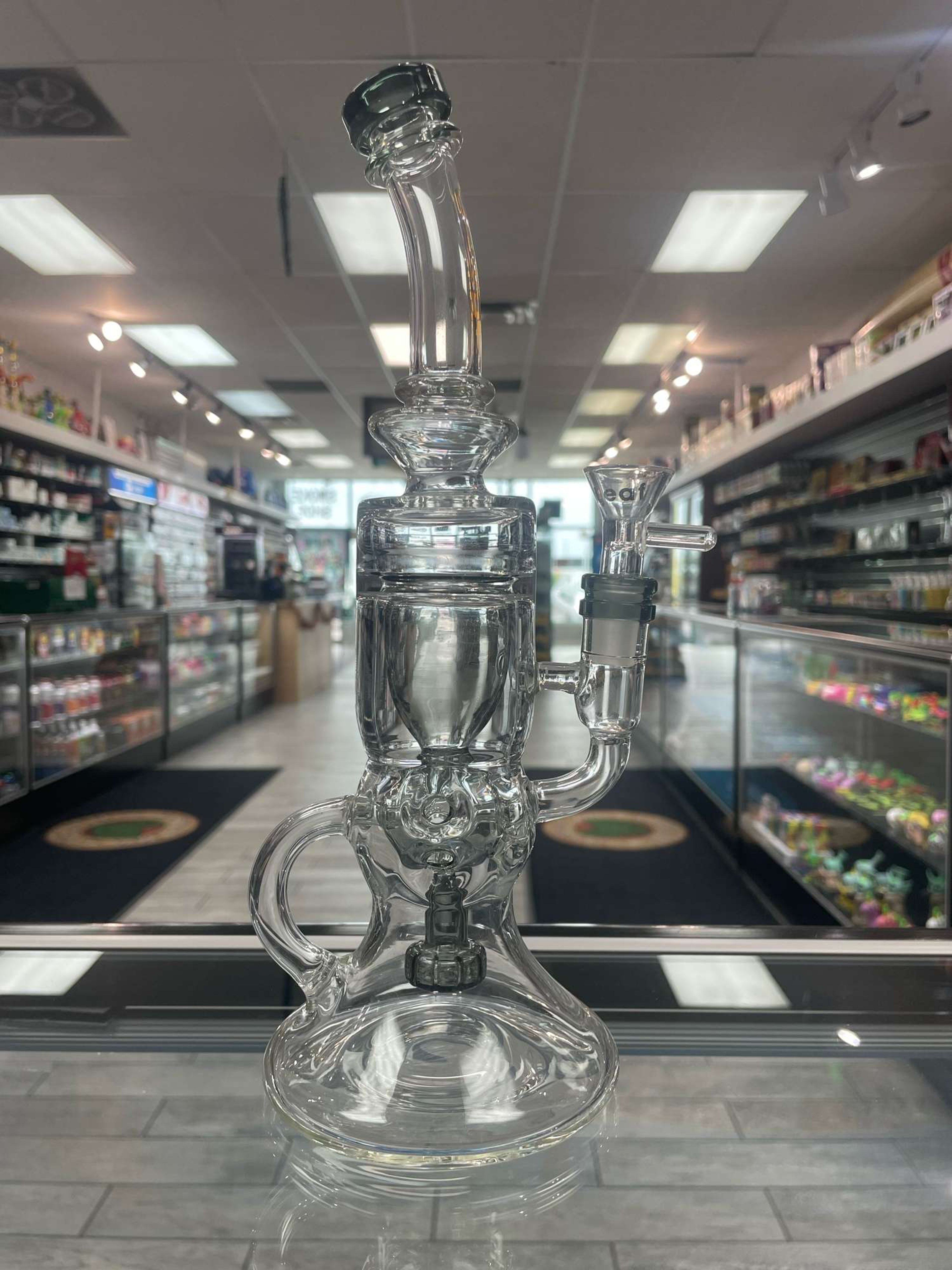 Aleaf grey recycler! image 0