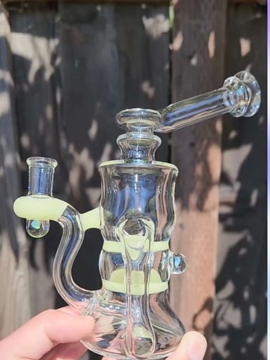Preview pic of Masaki Glass 232 Blooper in Yoshi CFL shifty