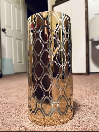 Preview pic of Gold trellis vase 