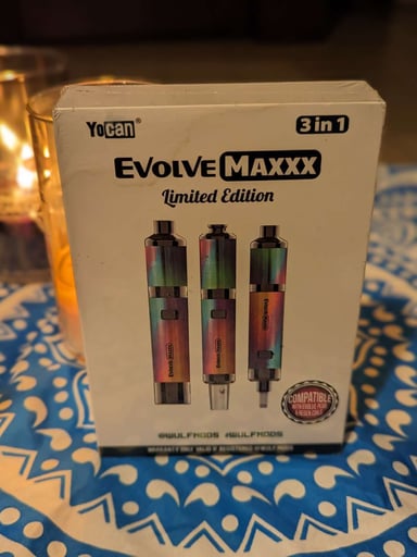 Preview pic of Brand new Yocan Evolve Maxxx