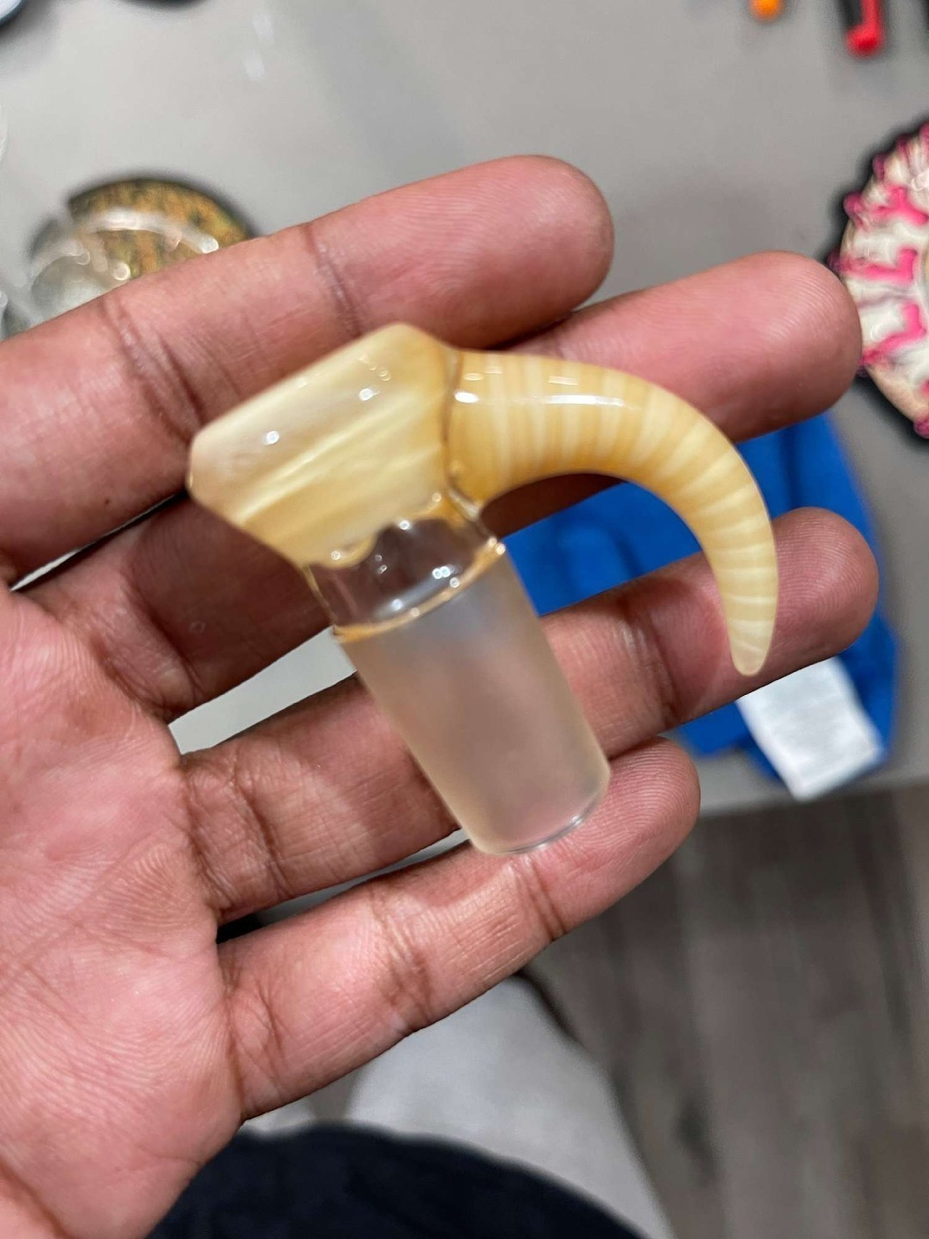 Preview pic of Shamby “Bone satin” 18mm