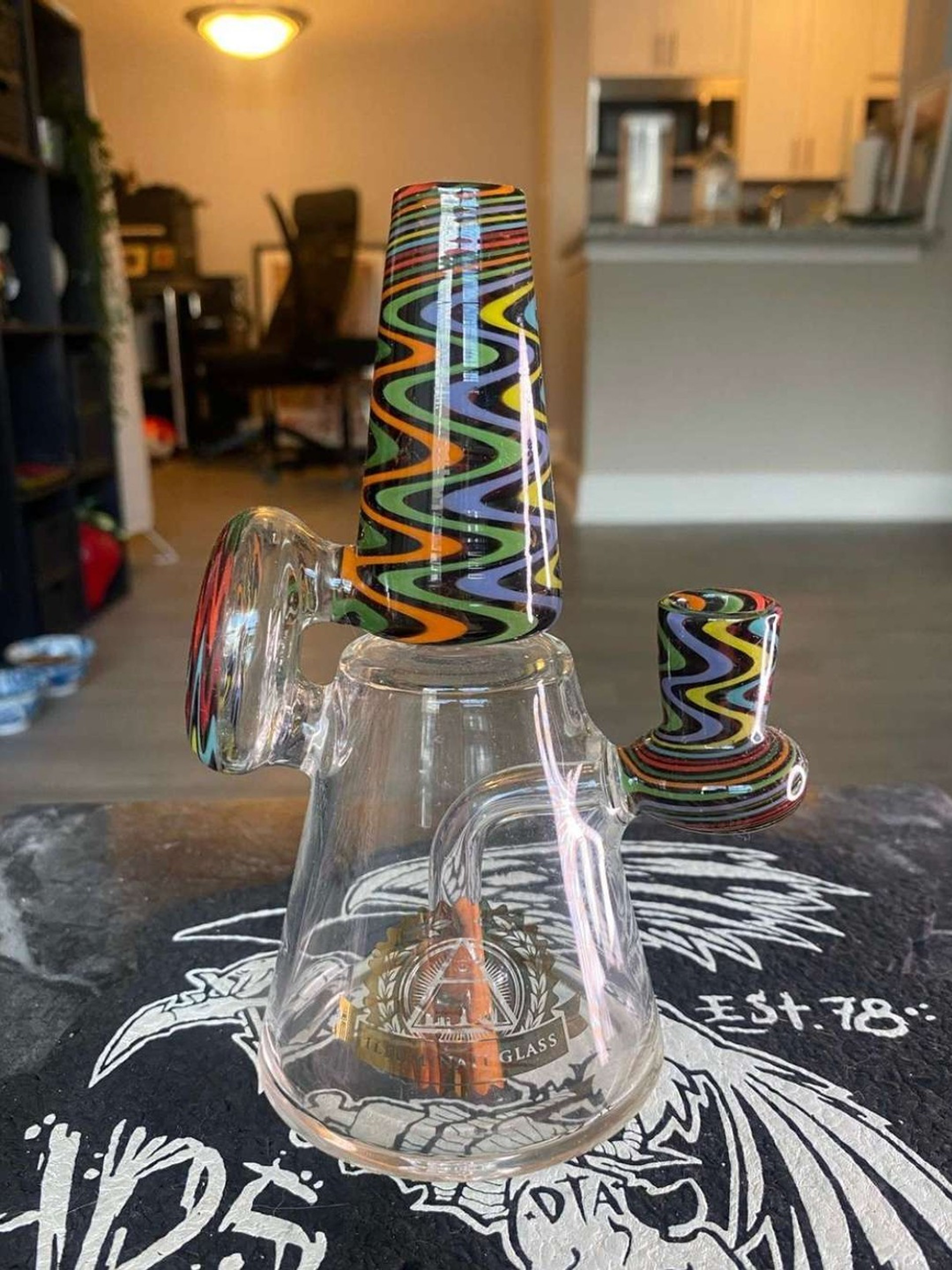 Illuminati Glass Rig image 0
