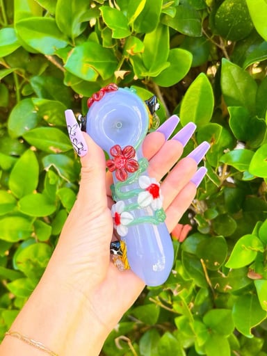 Preview pic of Pretty Blue Bee Ladybug Hand Pipe