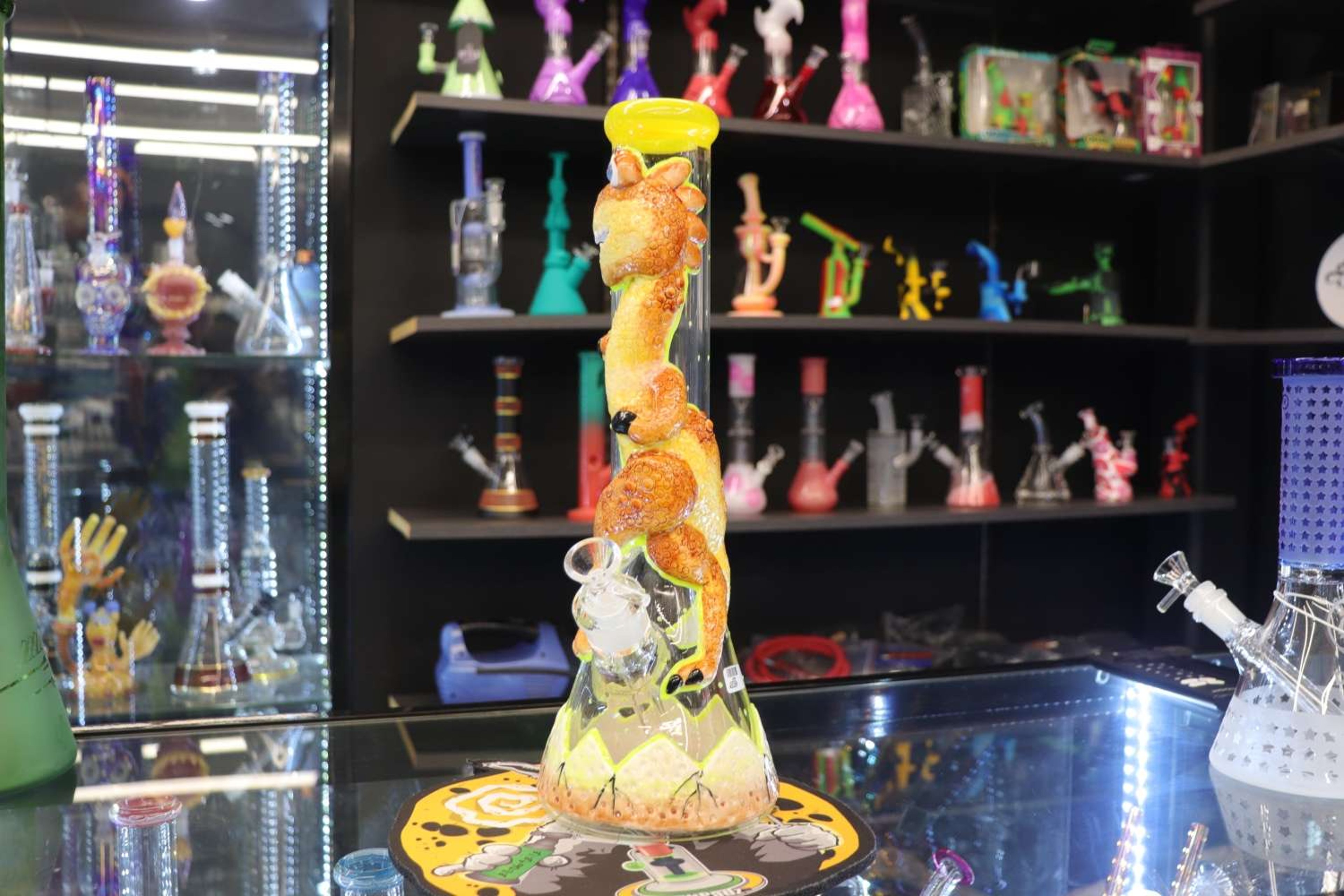 Preview pic of 🦖 Custom Dinosaur Beaker Bong