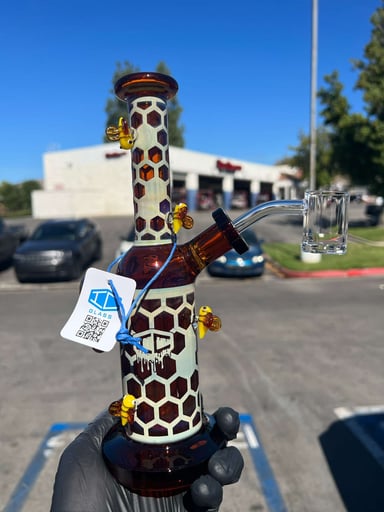 Preview pic of Beehive Rig Amber