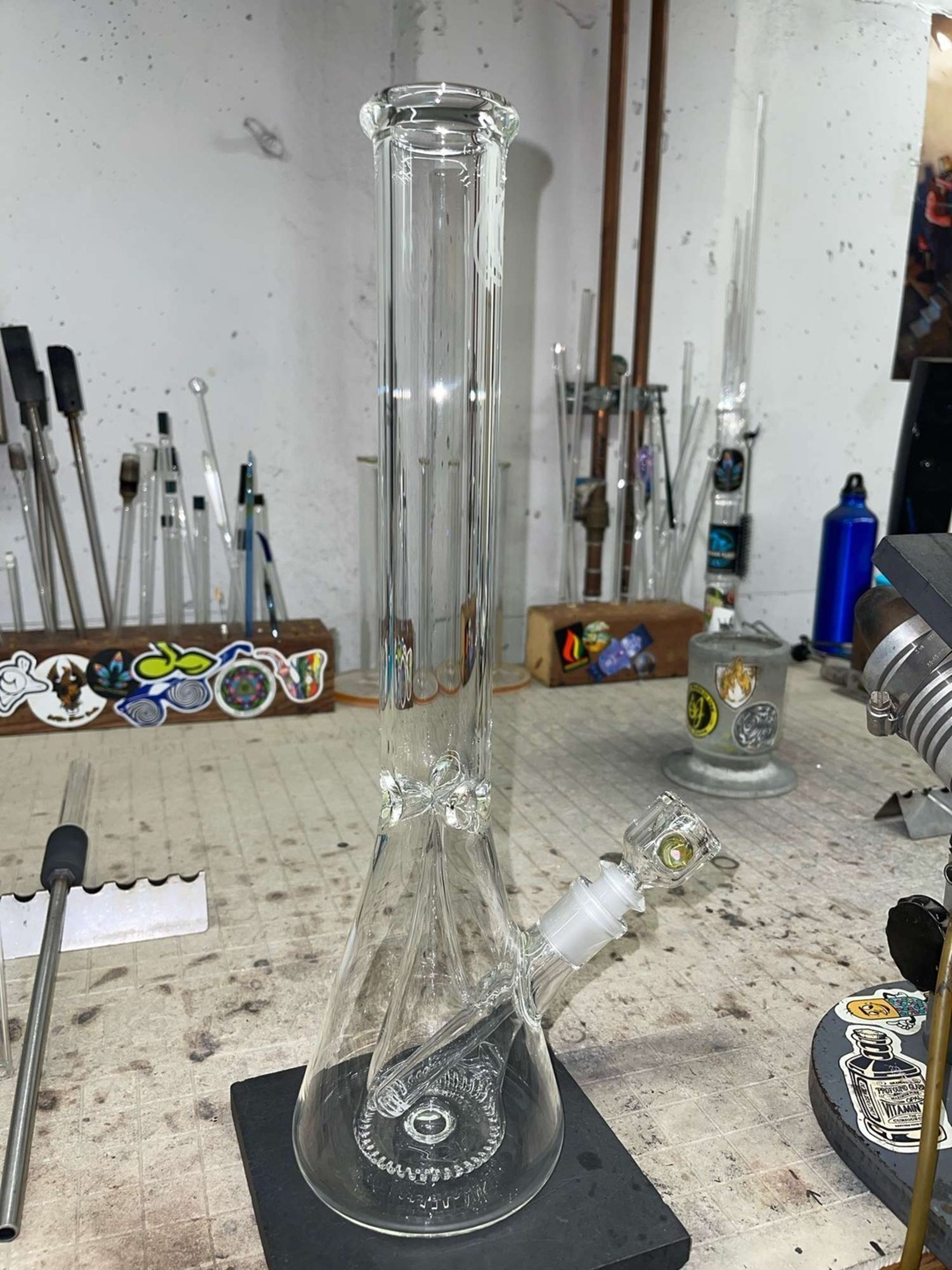 Collins beaker image 0