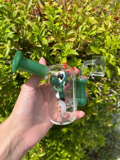Preview pic of Mini Yoshi Water Pipe With Mushroom Bowl