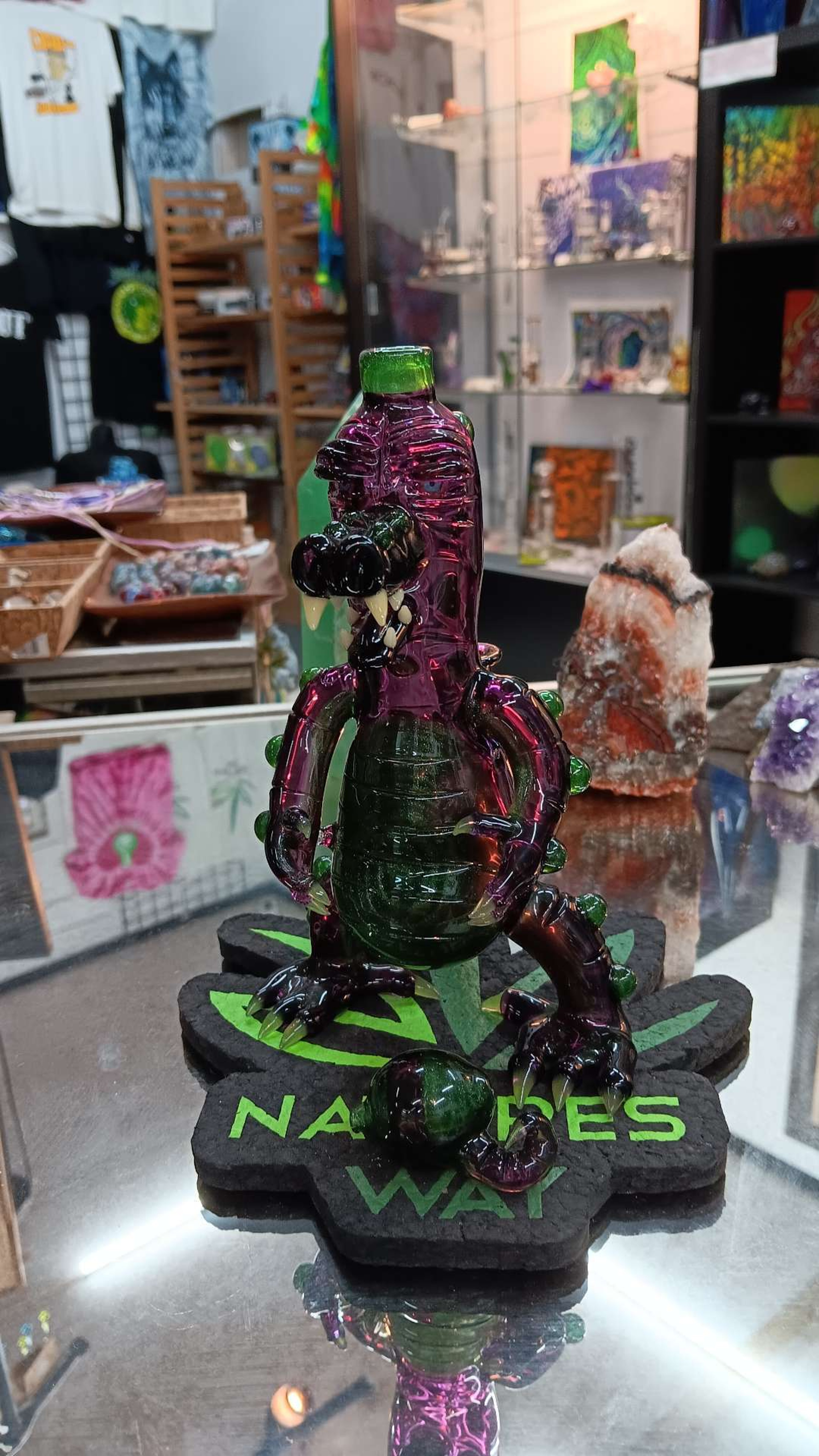 Preview pic of Stand up Gator