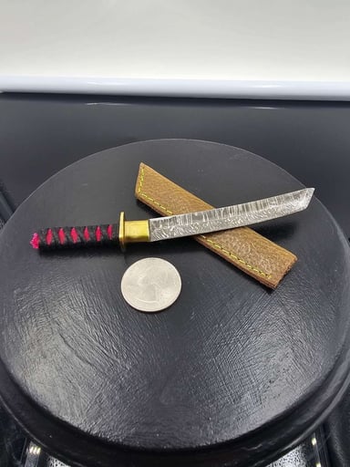 Preview pic of Damascus katana