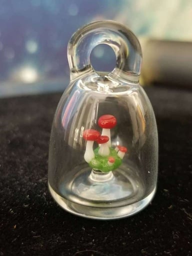 Preview pic of Glass kid mini mushrooms pendant. 