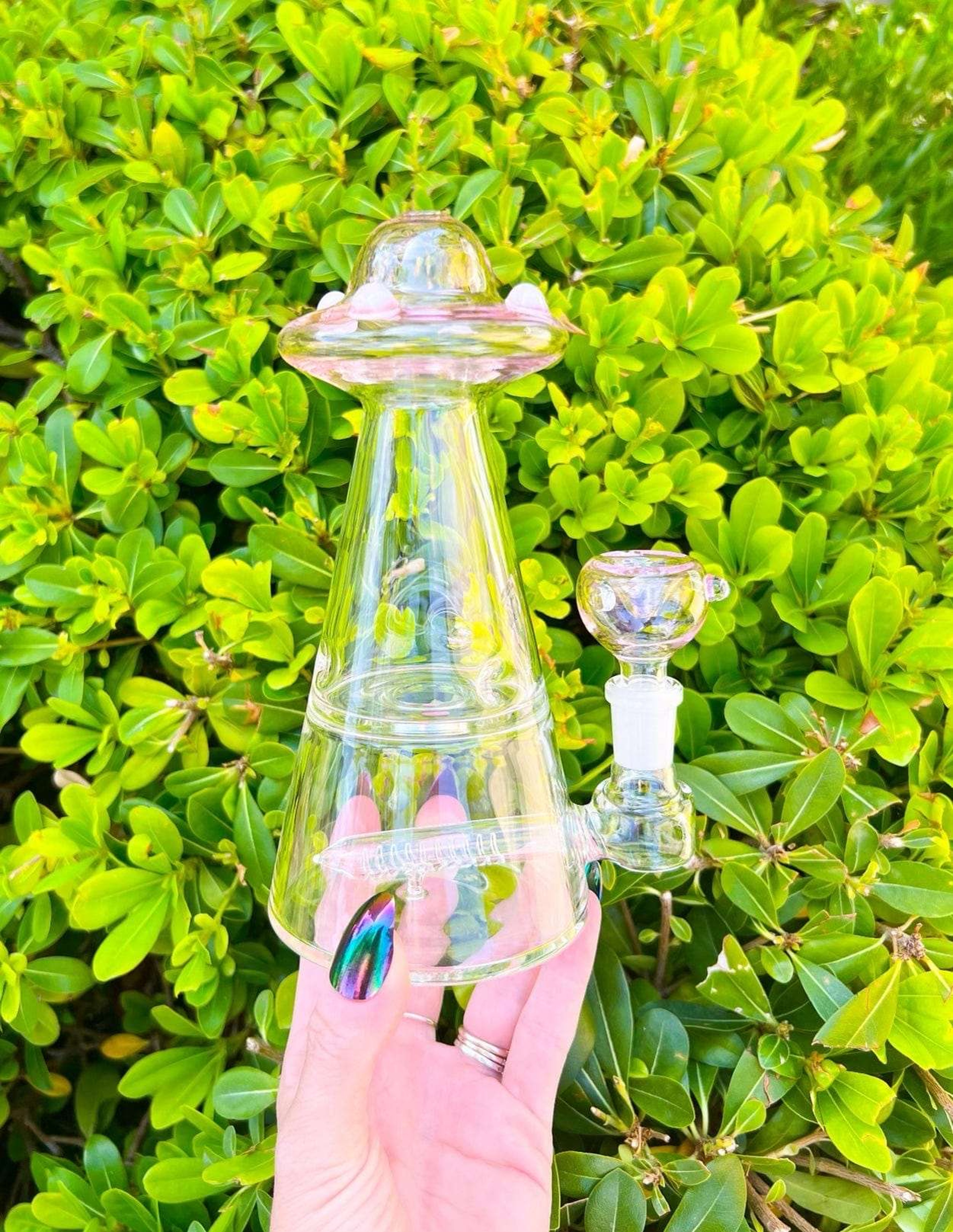 Preview pic of Pink UFO Spaceship 8 Inch Water Pipe