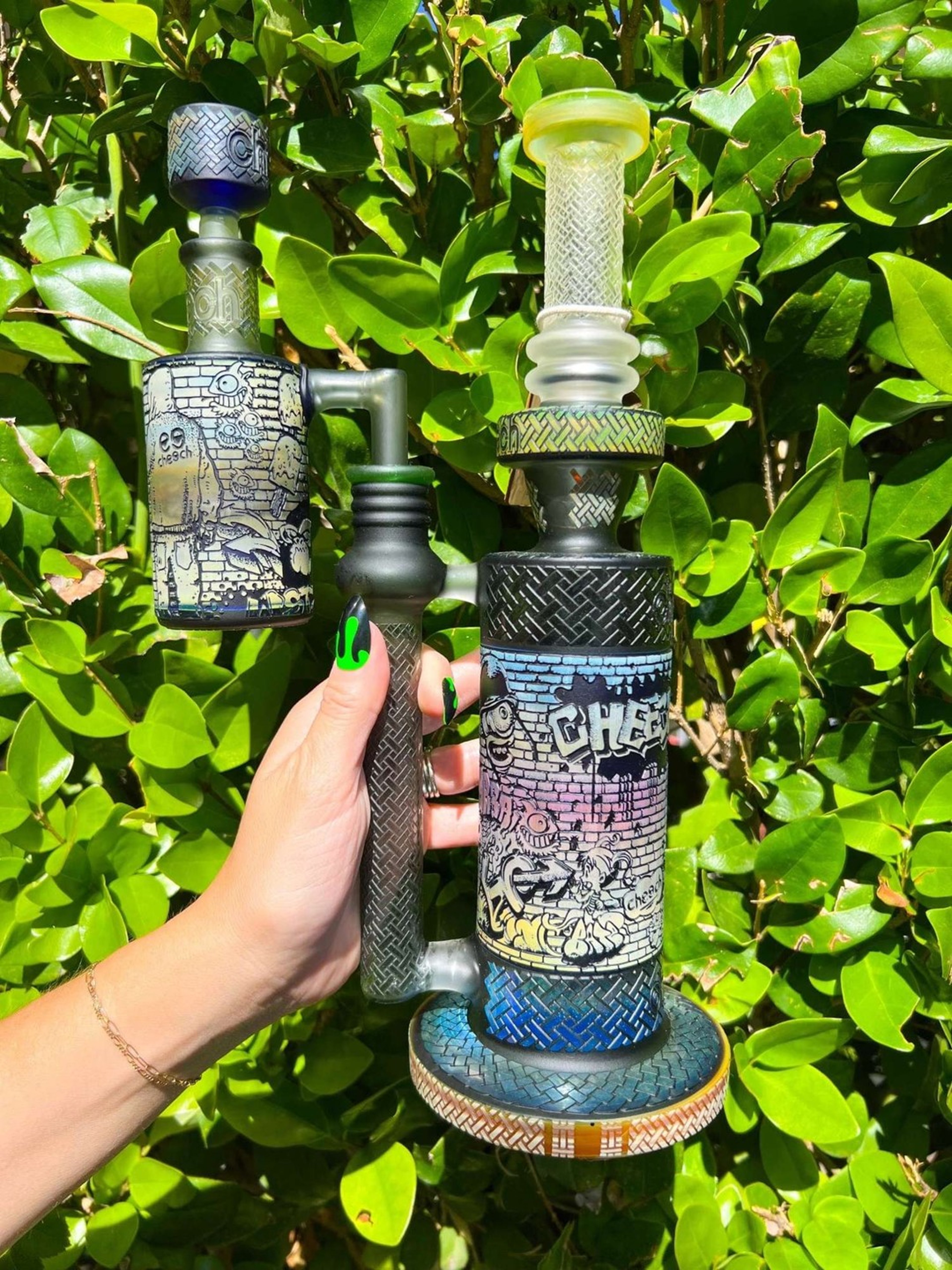 Cheech 12 Inch Graffiti Artist Sanblasted Rig With Ash Catcher image 0