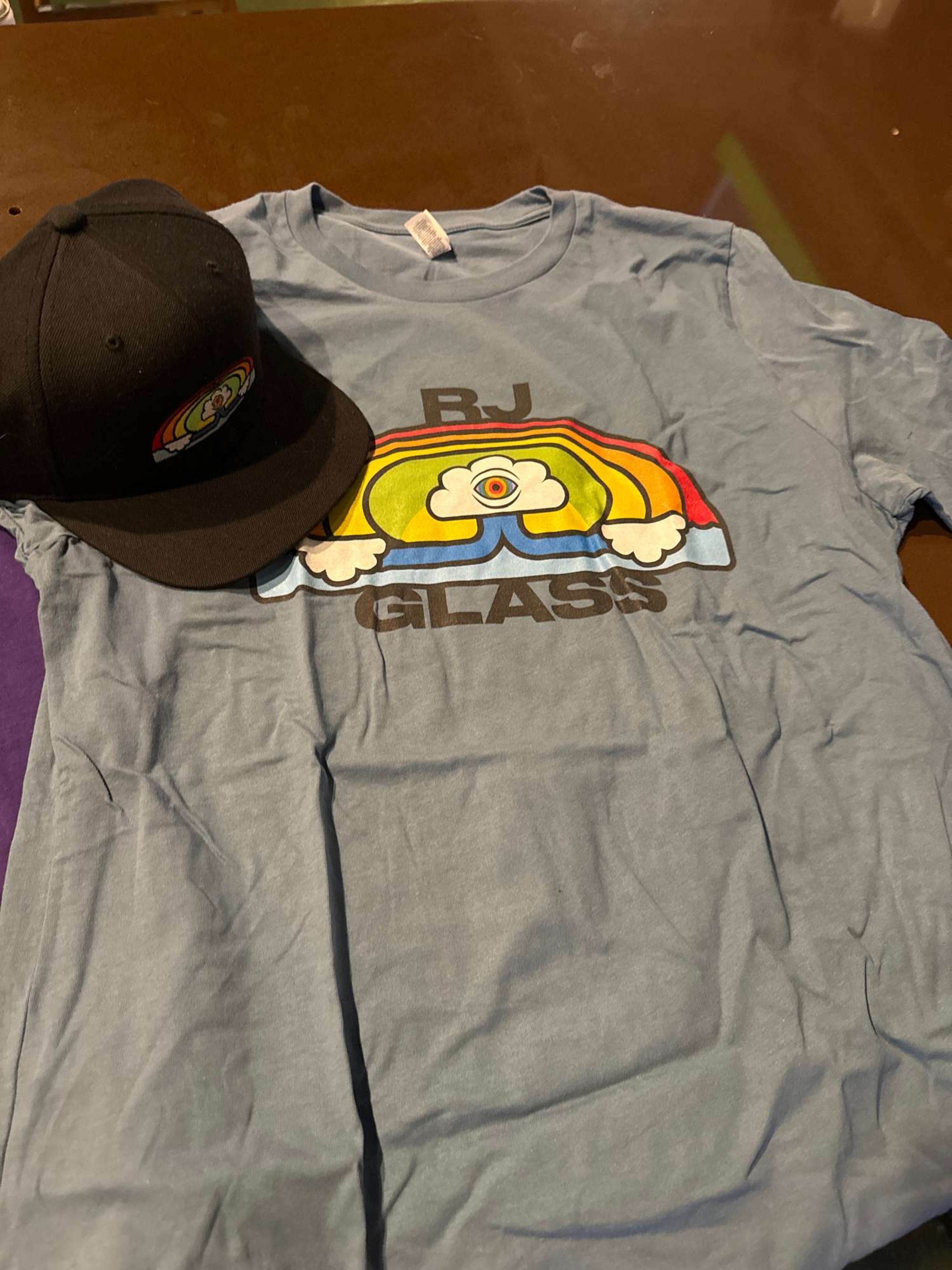 Preview pic of Rj glass tshirt with hat xl