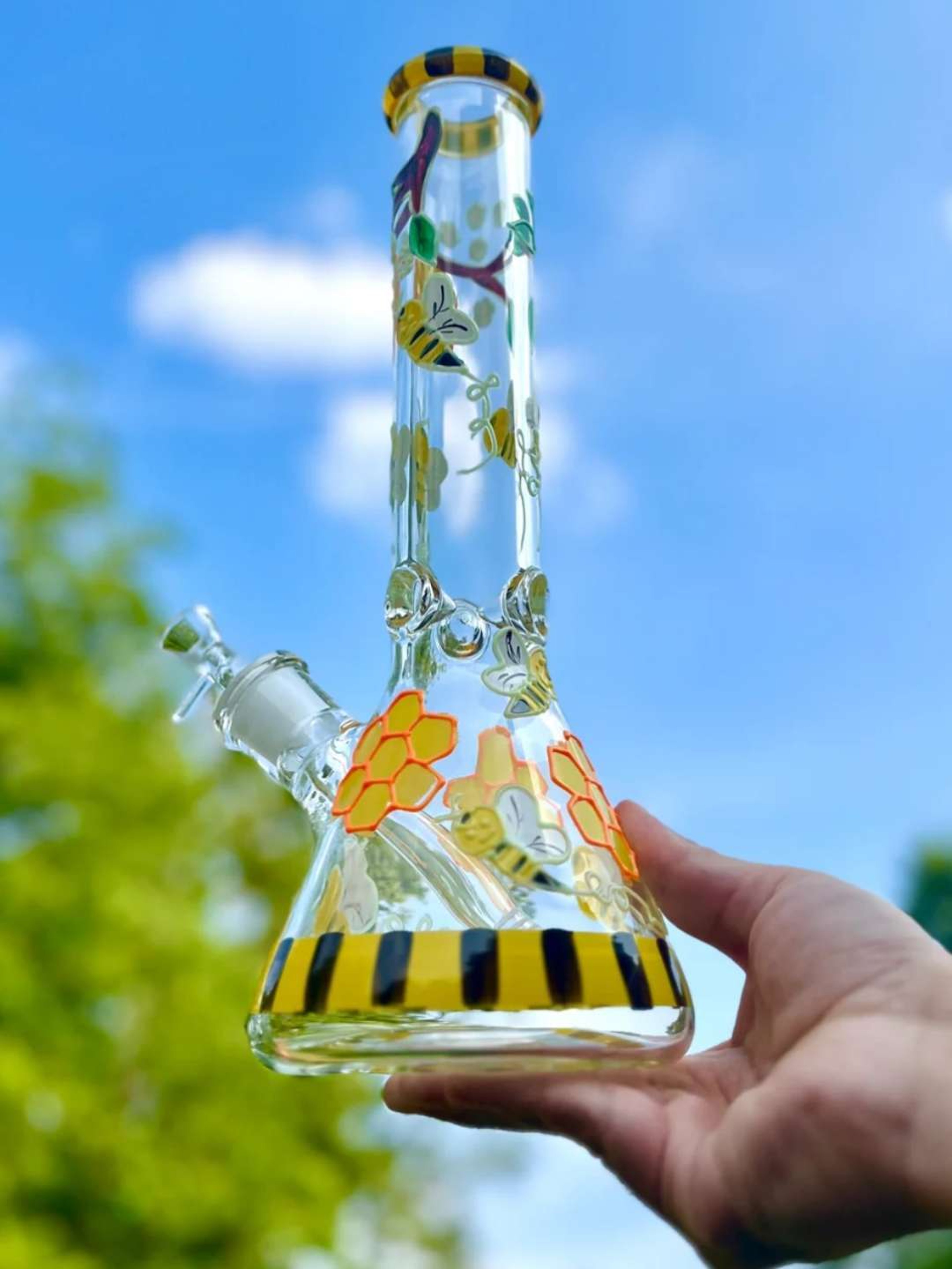 Busy Bee Bong - Hand Painted, 13-Inch Height, 14mm Joint image 0